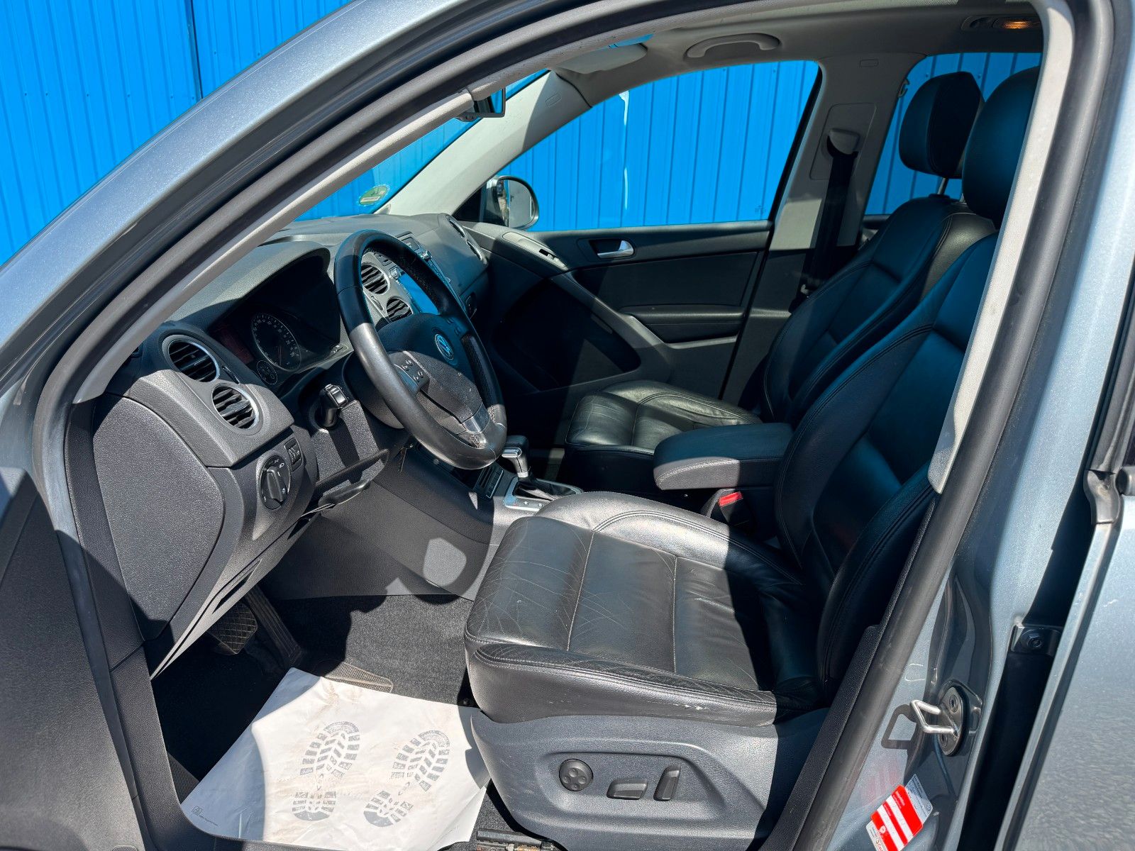 Fahrzeugabbildung Volkswagen Tiguan*Track & Field*4Motion*Automatik*07/25*