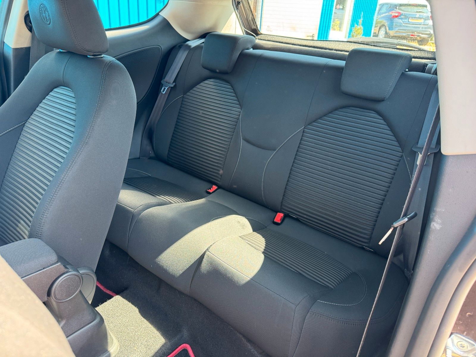 Fahrzeugabbildung Alfa Romeo MiTo Turismo**97 TKM**Klima**Allwetter**