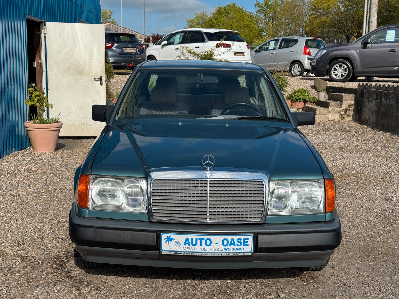 Fahrzeugabbildung Mercedes-Benz W124 200*Automatik*Schiebedach*AHK*H Zulassung*