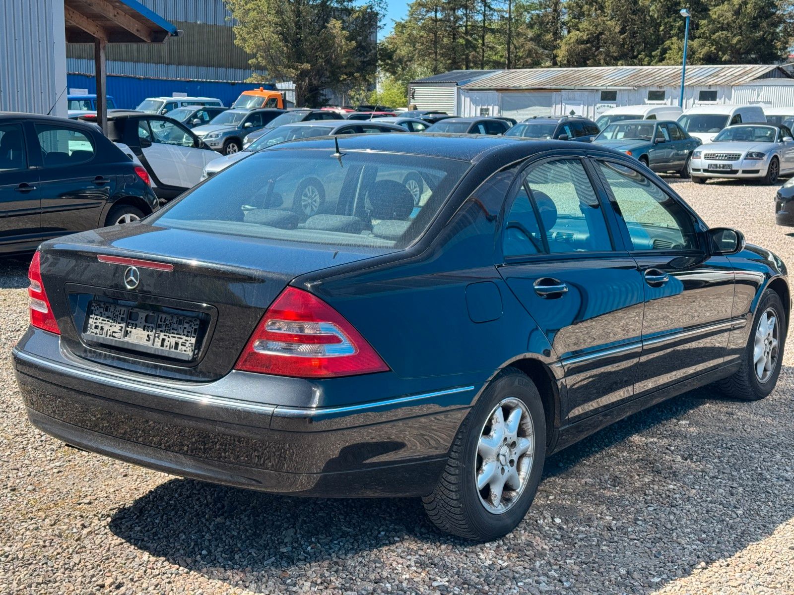 Fahrzeugabbildung Mercedes-Benz C 200 Kompressor Lim.**Automatik**Klima**SHZ**