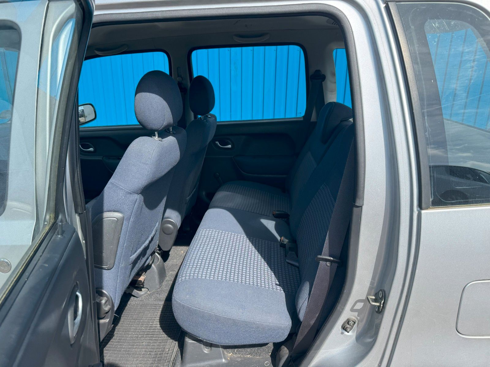 Fahrzeugabbildung Opel Agila**Edition**Klima**