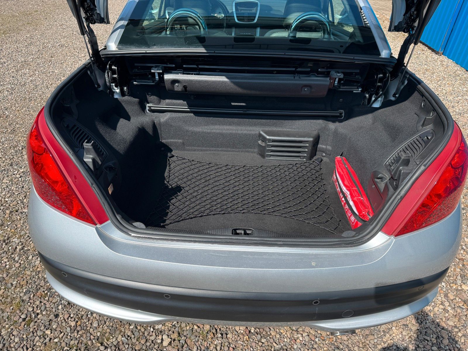 Fahrzeugabbildung Peugeot 207 CC Cabrio**JBL**Klima**Leder**SHZ**1. Hand**