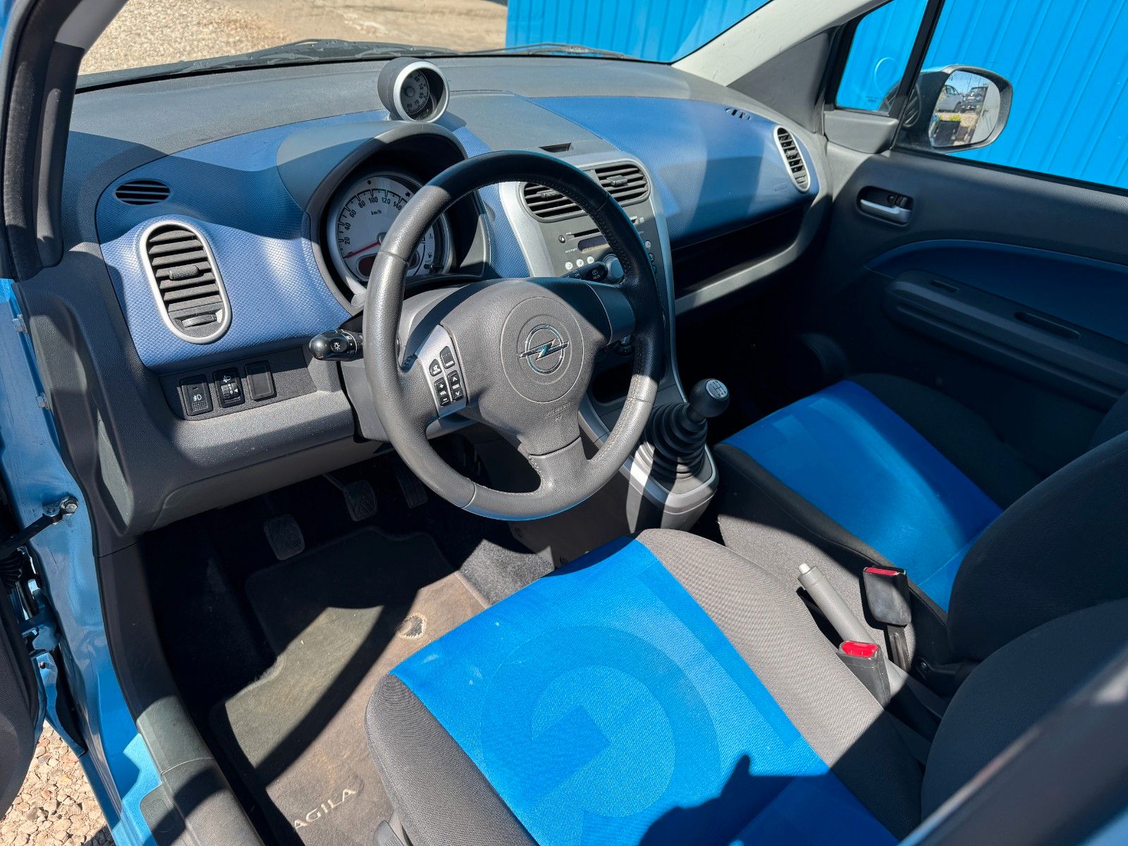 Fahrzeugabbildung Opel Agila B**Edition**Klima**