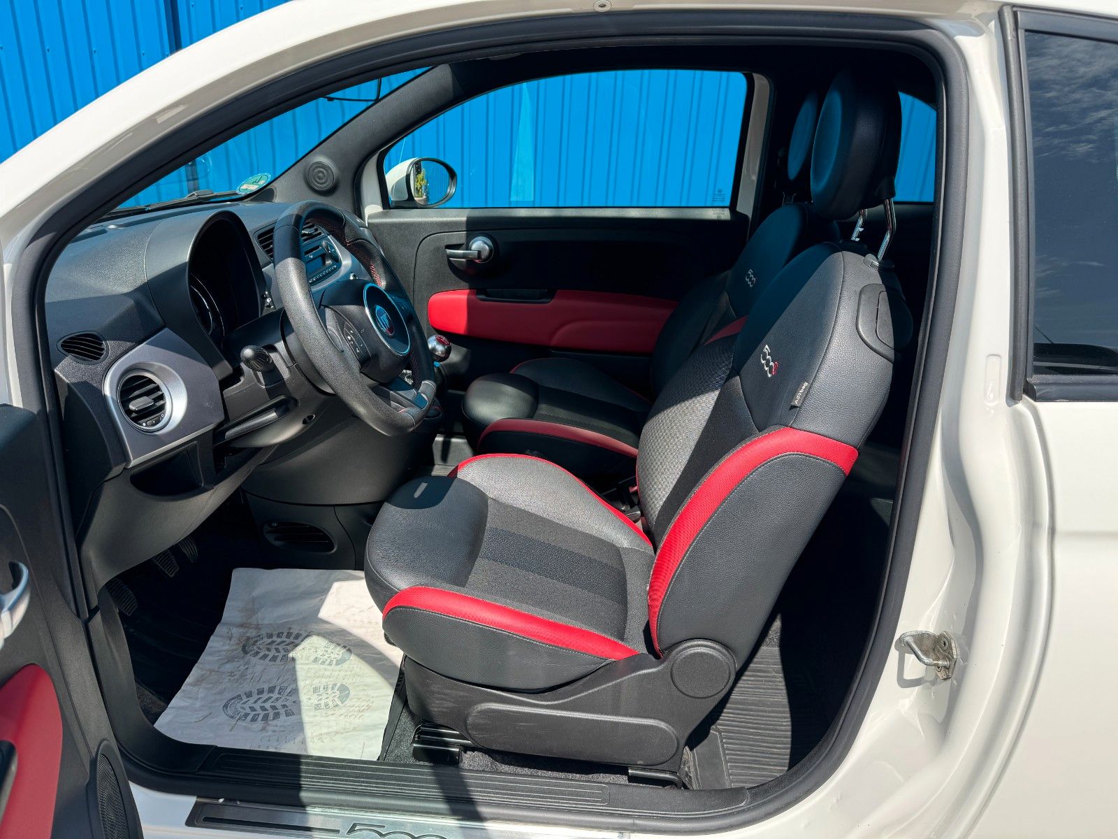 Fahrzeugabbildung Fiat 500 S**Dig Tacho**Klima**MFL**Leder**Sport**
