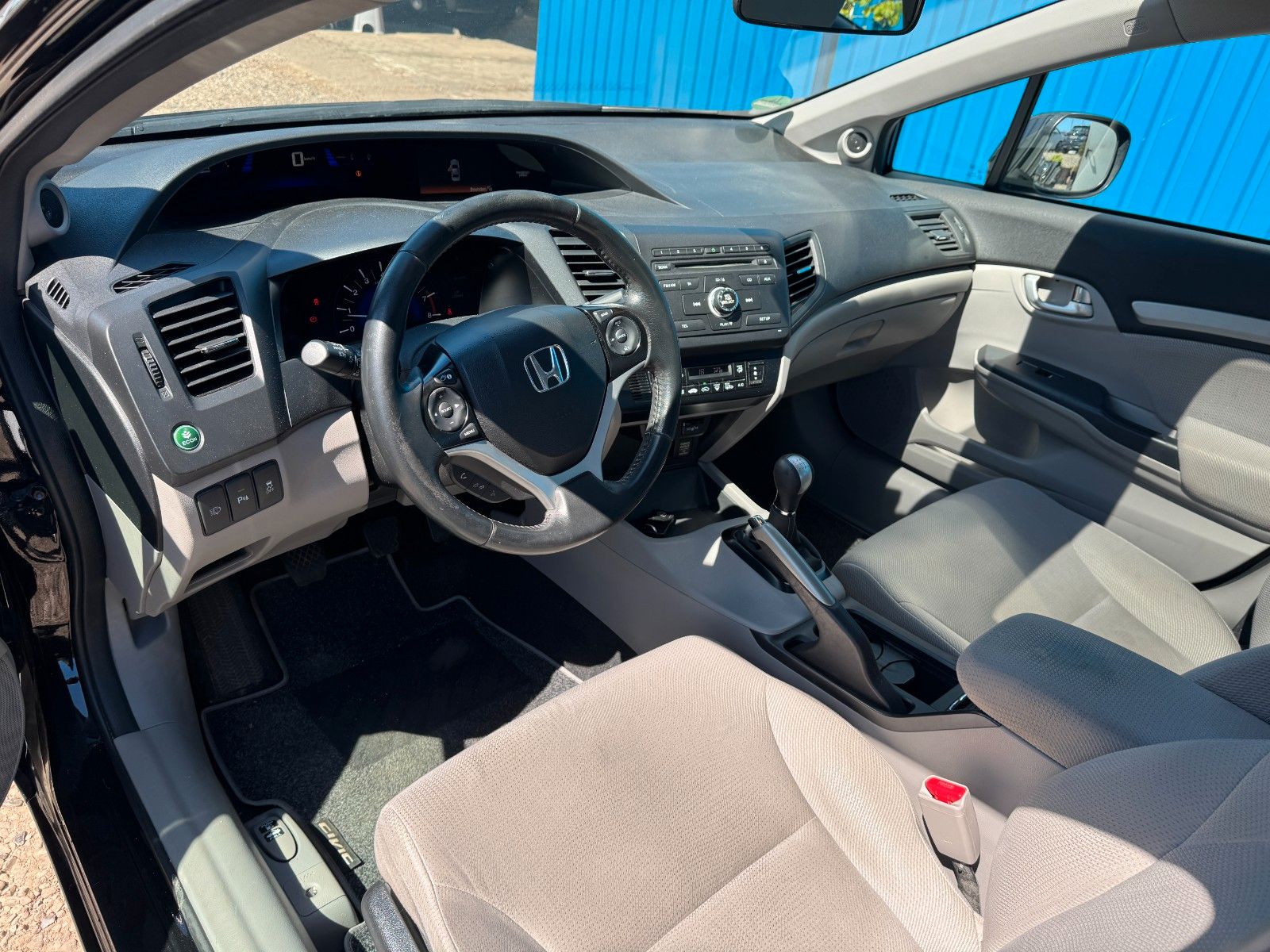 Fahrzeugabbildung Honda Civic Lim. 4-trg.Executive*Xenon*SHZ*Temp*Kamera