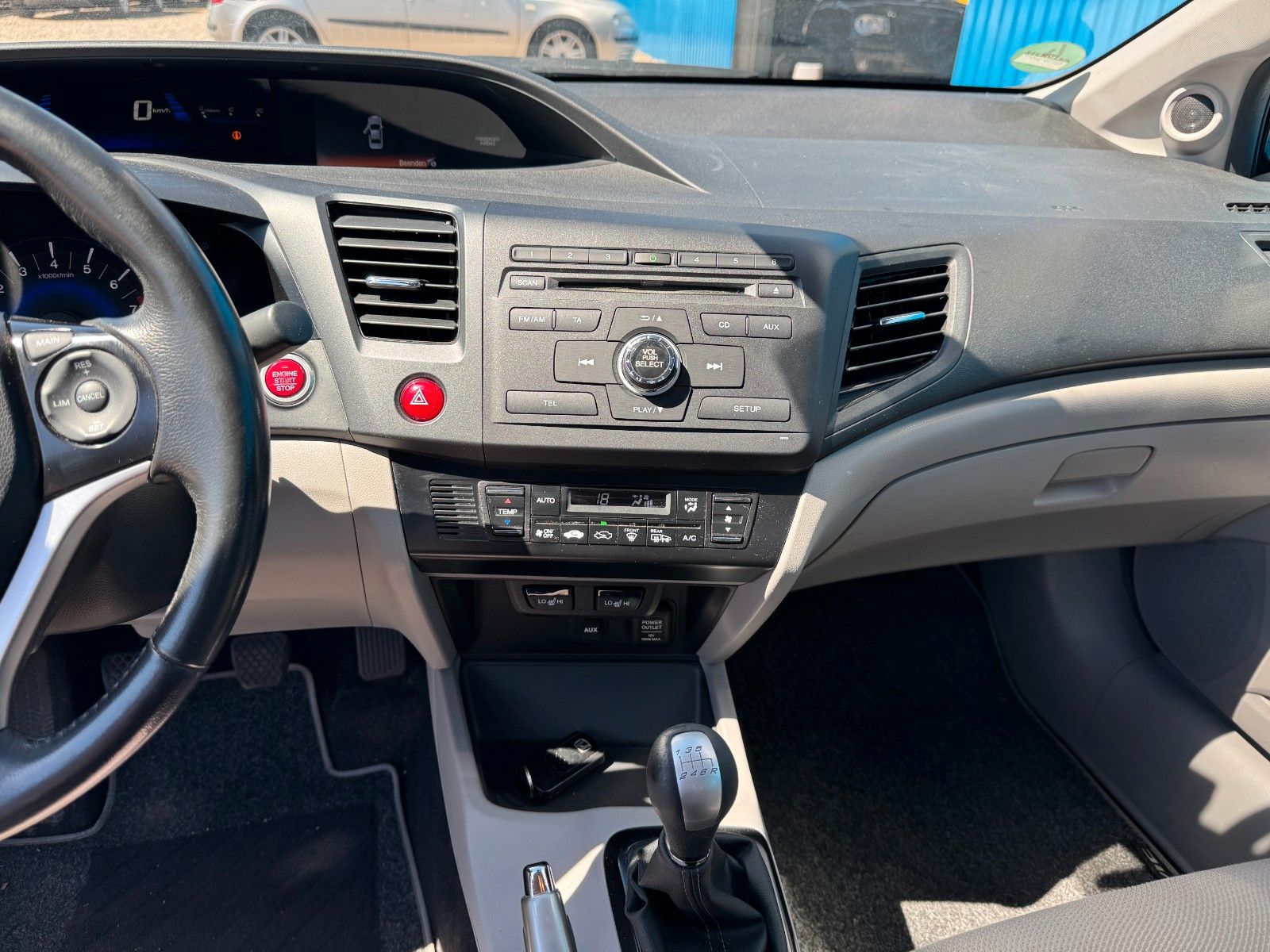 Fahrzeugabbildung Honda Civic Lim. 4-trg.Executive*Xenon*SHZ*Temp*Kamera