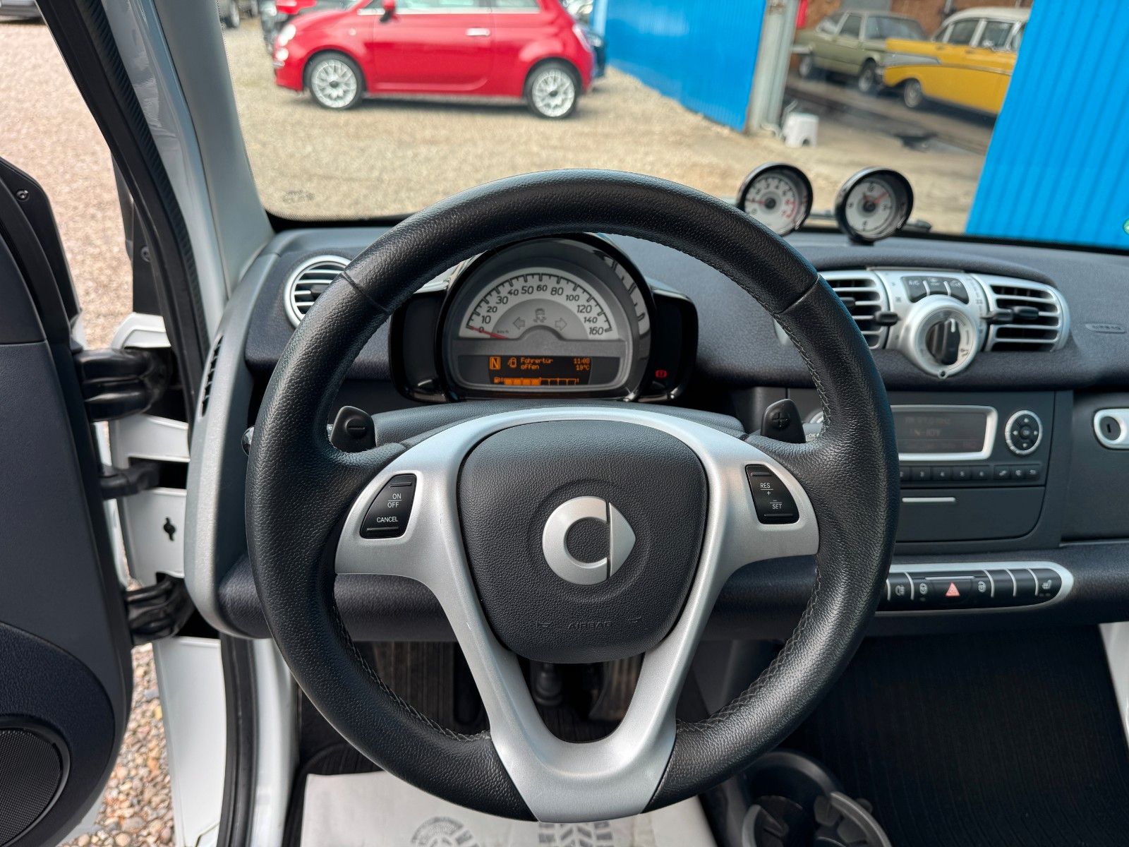 Fahrzeugabbildung Smart ForTwo coupe Micro Hybrid Drive*SHZ*Temp*AHK*Kli