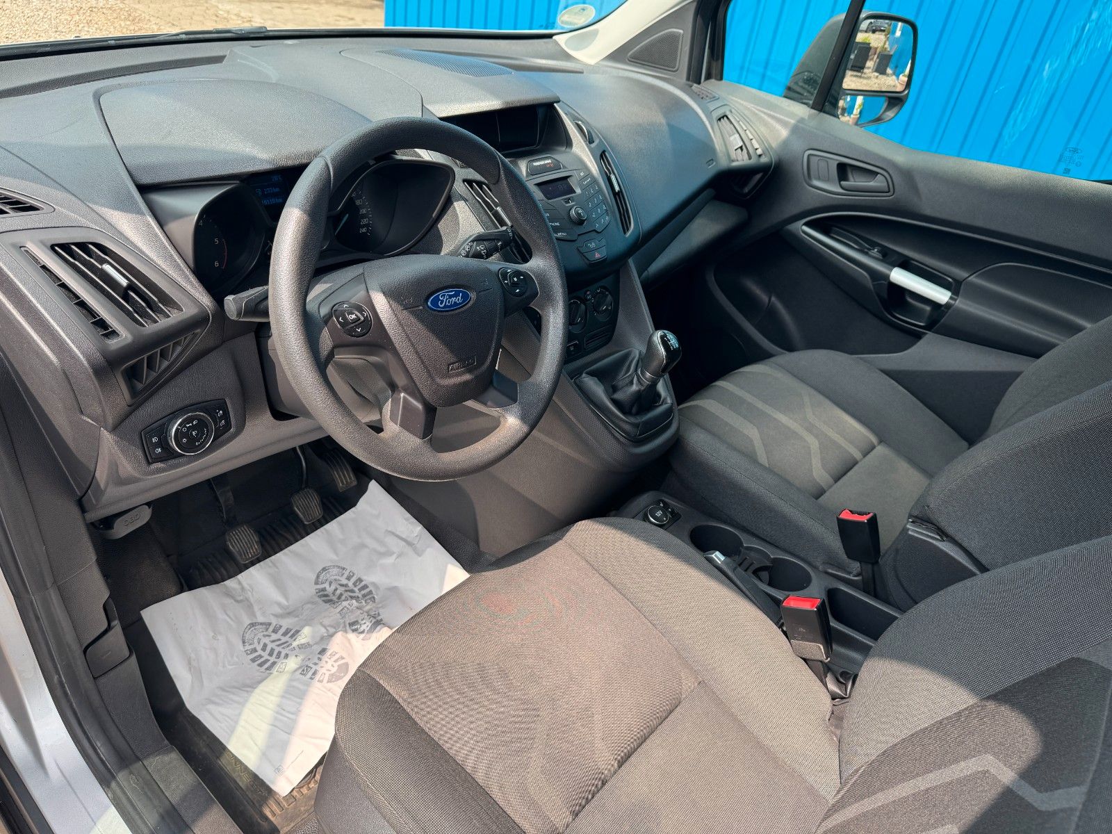 Fahrzeugabbildung Ford Transit Connect Kombi*Trend*AHK*SHZ*Schietür*