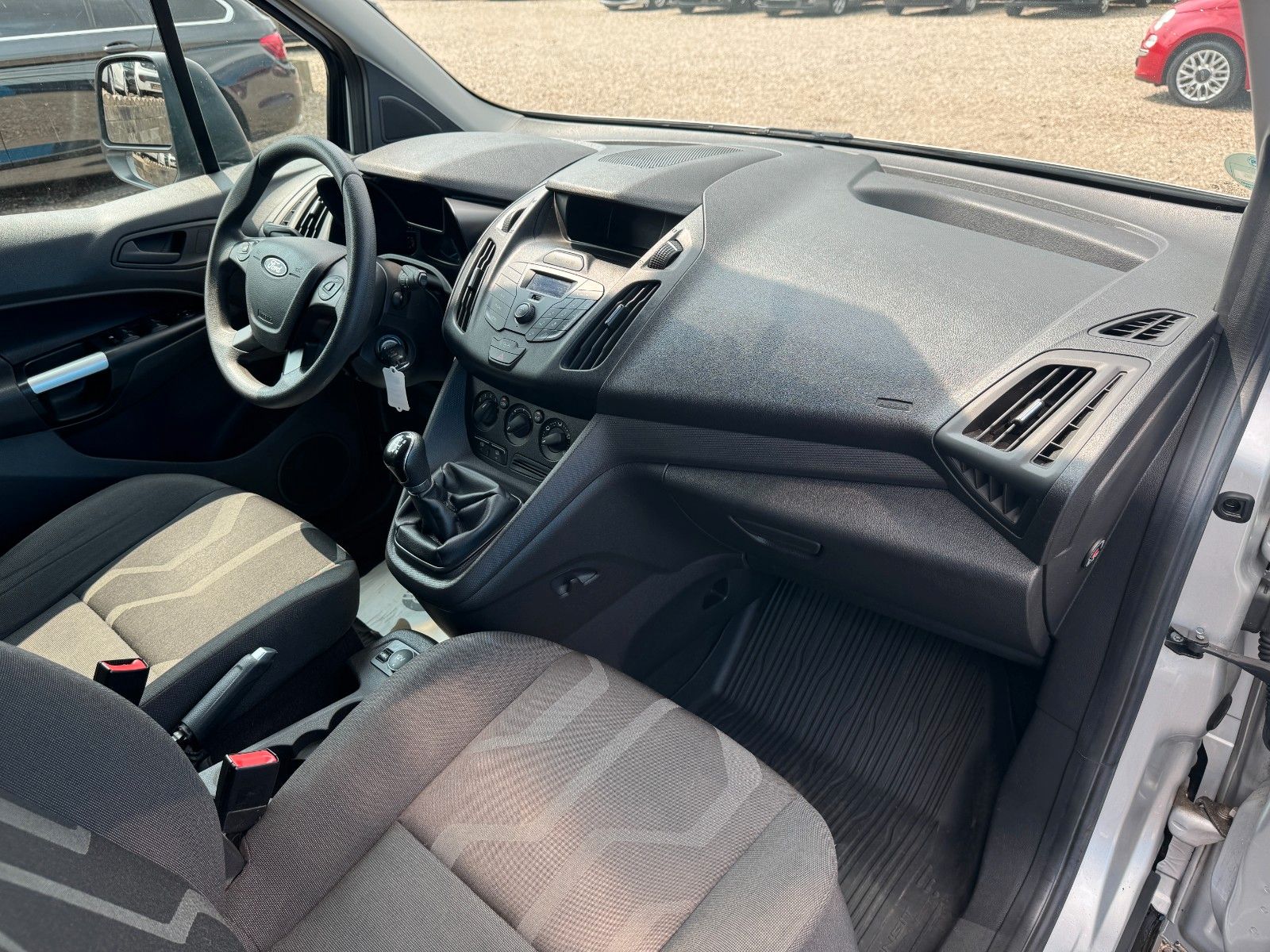 Fahrzeugabbildung Ford Transit Connect Kombi*Trend*AHK*SHZ*Schietür*