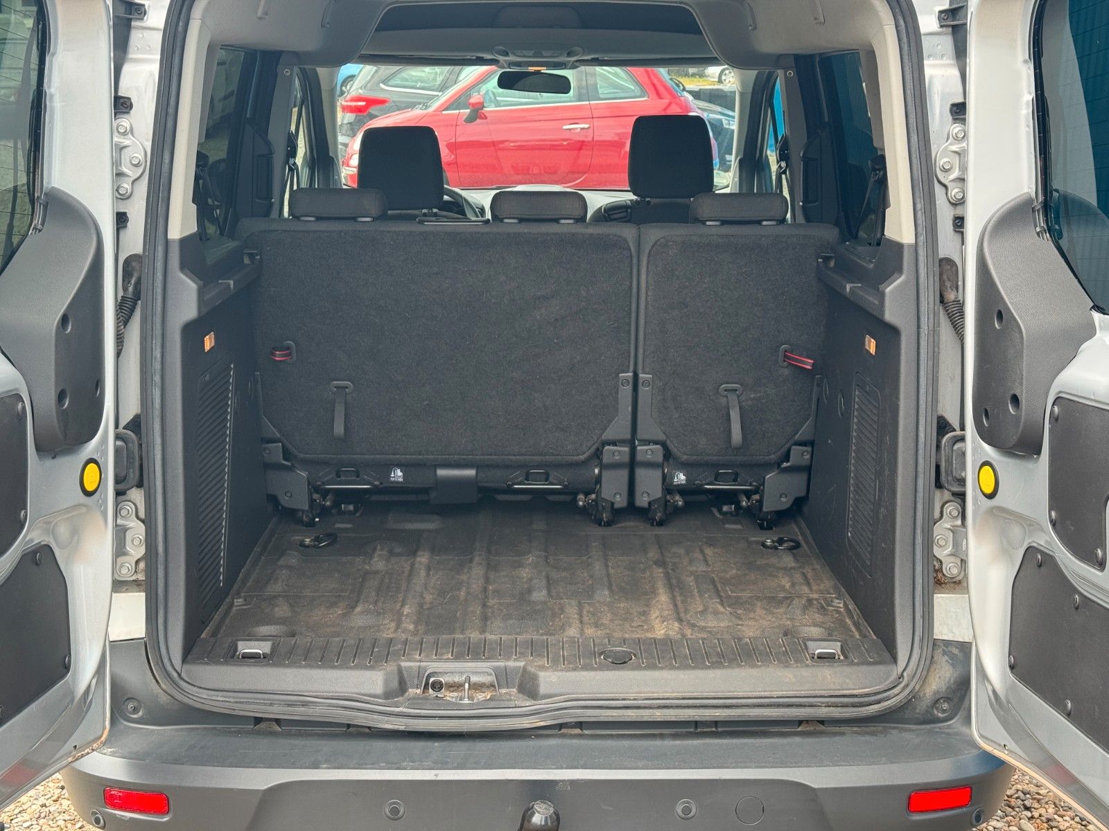 Fahrzeugabbildung Ford Transit Connect Kombi*Trend*AHK*SHZ*Schietür*