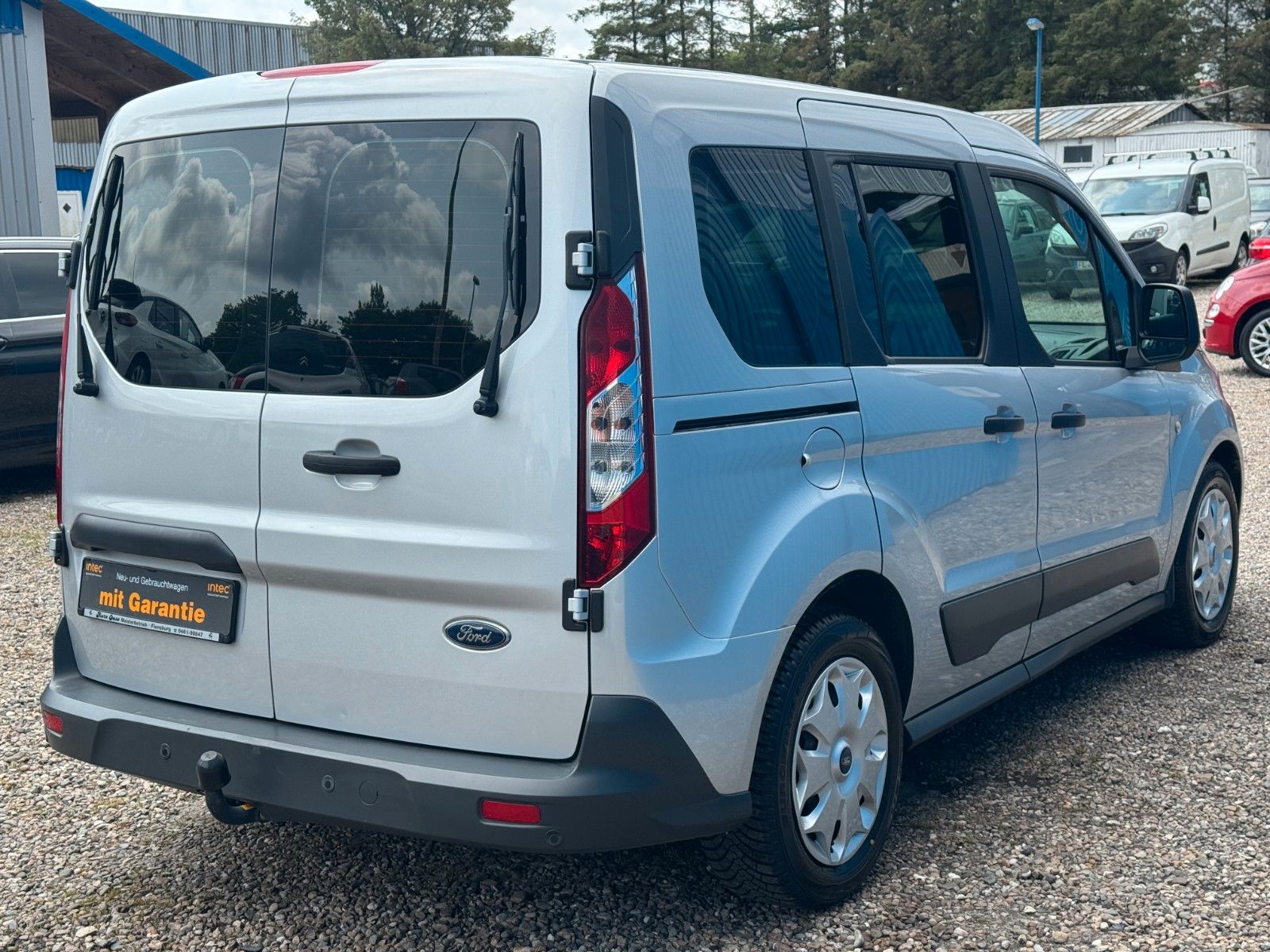 Fahrzeugabbildung Ford Transit Connect Kombi*Trend*AHK*SHZ*Schietür*