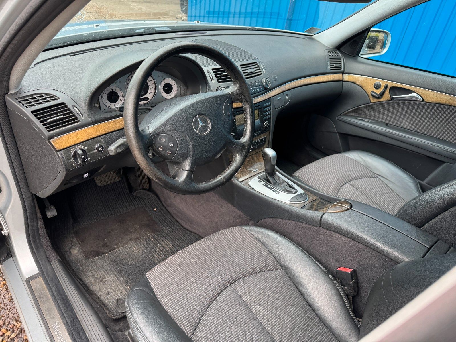 Fahrzeugabbildung Mercedes-Benz E 280 T CDI*Avantgarde*Automatik*HU06/2026*AHK*