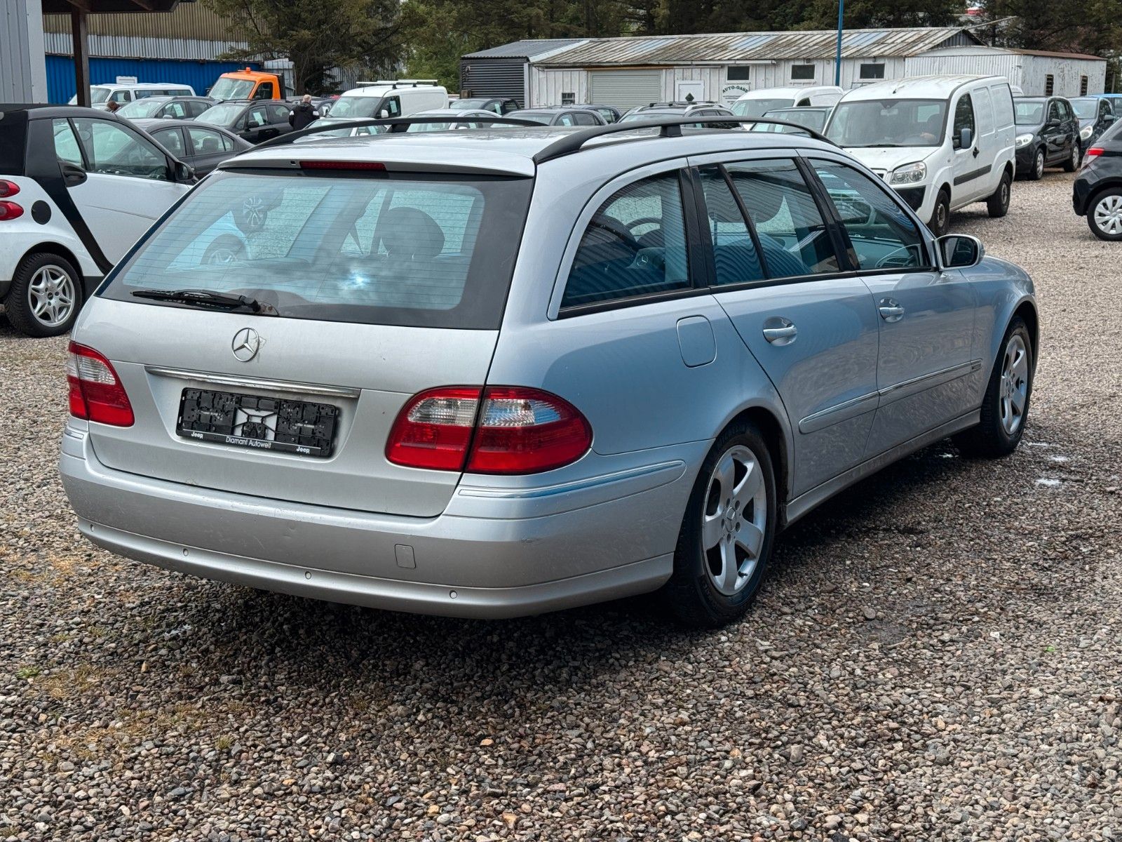 Fahrzeugabbildung Mercedes-Benz E 280 T CDI*Avantgarde*Automatik*HU06/2026*AHK*