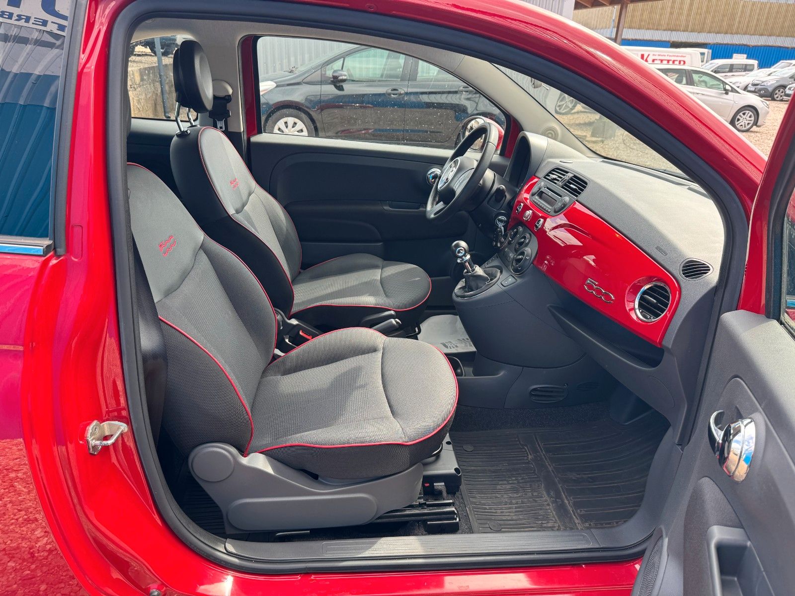 Fahrzeugabbildung Fiat 500**Lounge**79 TKM**Klima**