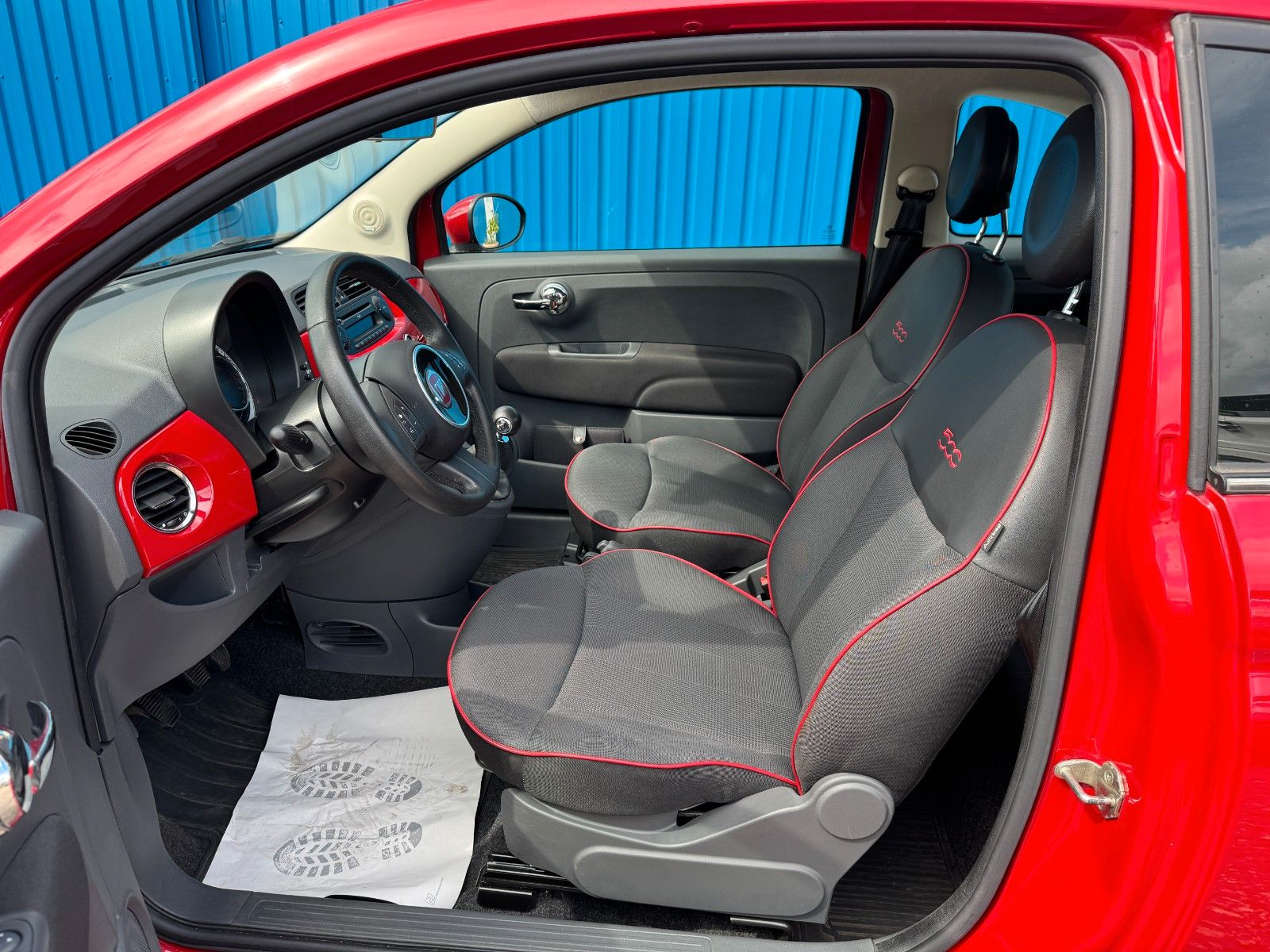 Fahrzeugabbildung Fiat 500**Lounge**79 TKM**Klima**