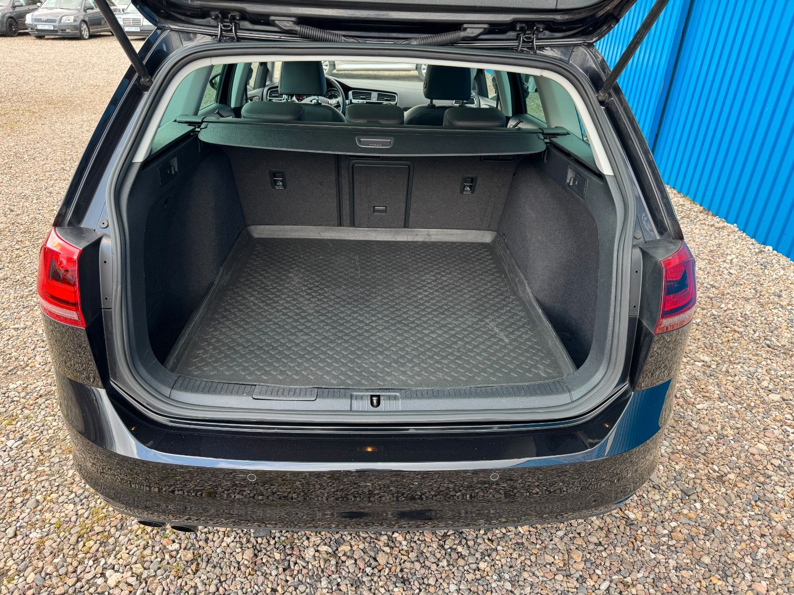 Fahrzeugabbildung Volkswagen Golf VII Variant*Highline*Standh*Pano*AHK*Xenon*