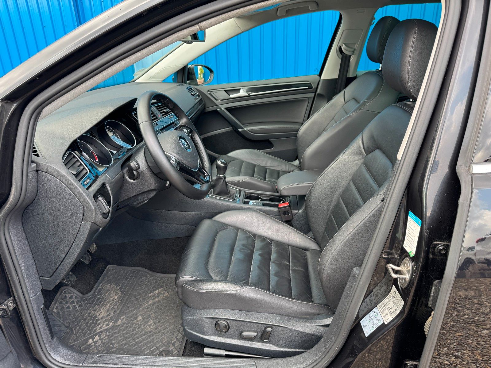 Fahrzeugabbildung Volkswagen Golf VII Variant*Highline*Standh*Pano*AHK*Xenon*