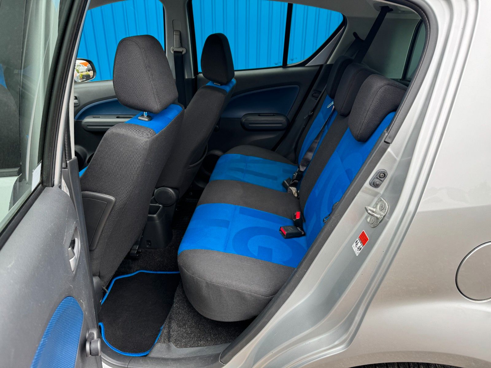 Fahrzeugabbildung Opel Agila B**Edition**84 TKM**Klima**ZV**