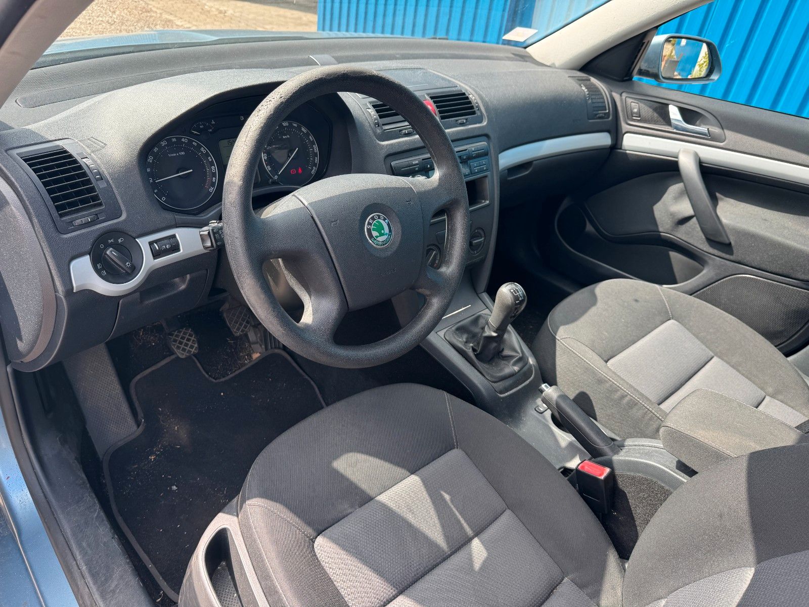 Fahrzeugabbildung SKODA Octavia Lim.**Ambiente**Klima**HU 06/2026**