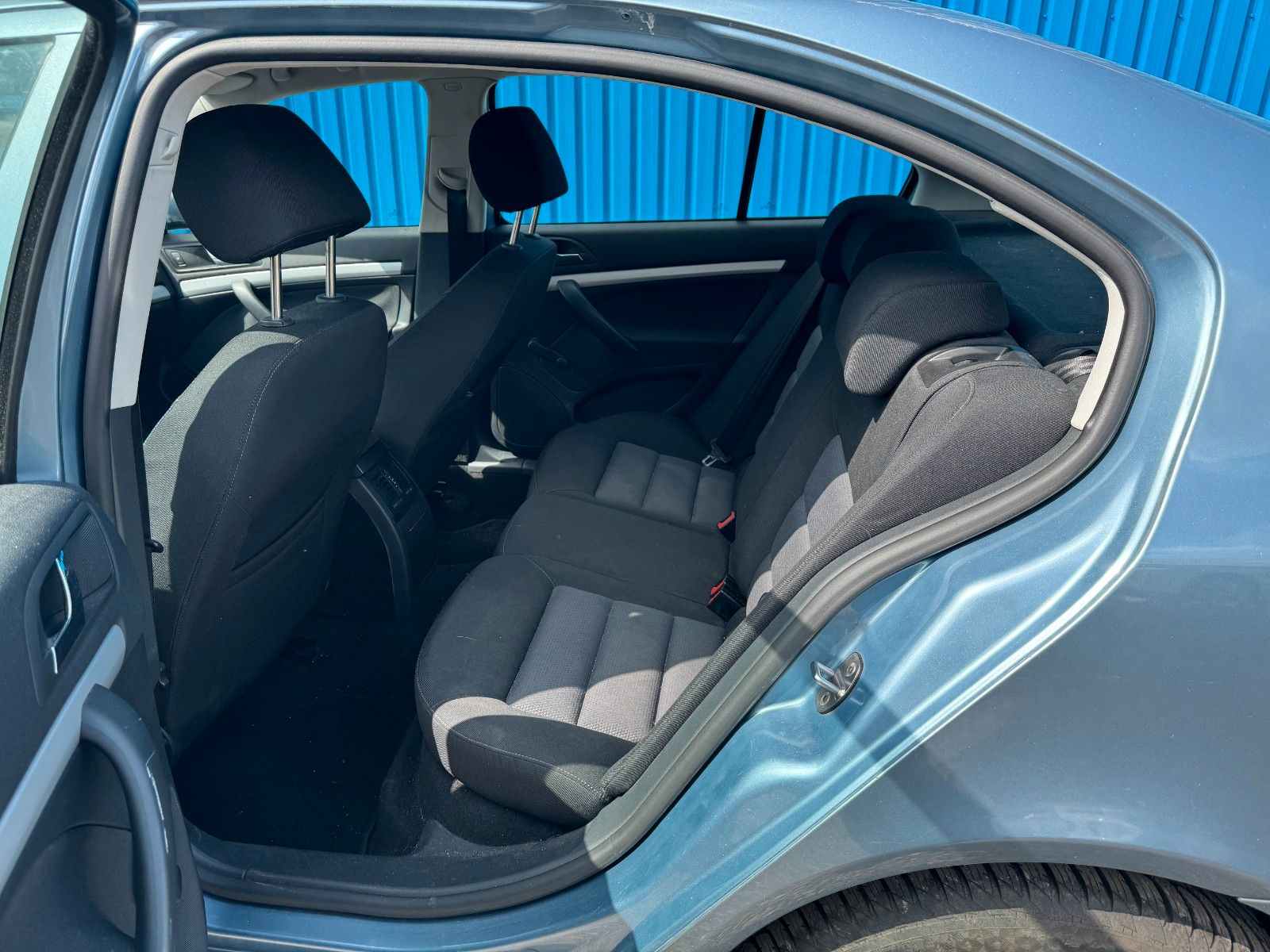 Fahrzeugabbildung SKODA Octavia Lim.**Ambiente**Klima**HU 06/2026**