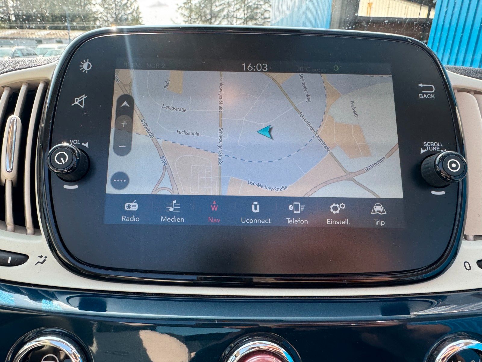 Fahrzeugabbildung Fiat 500C **Collezione**Cabrio**CarPlay**54 TKM**