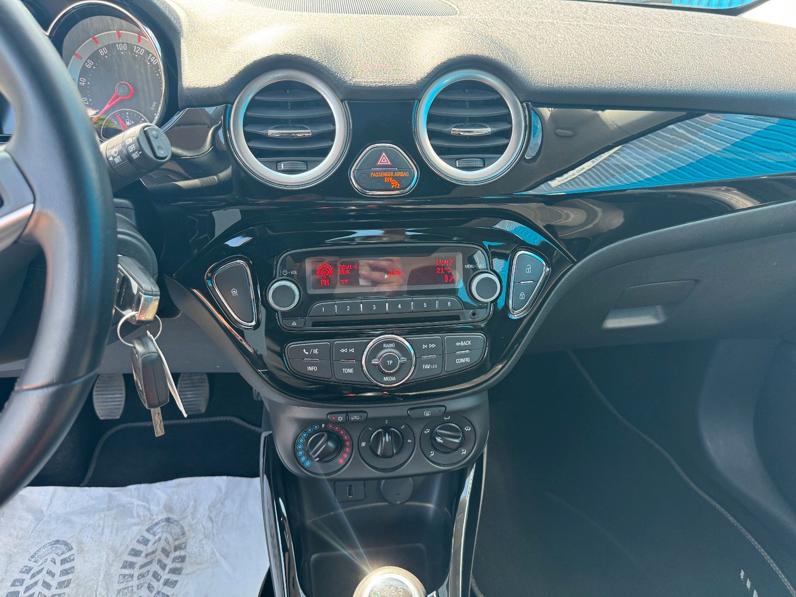 Fahrzeugabbildung Opel Adam**Open Air**Faltdach**Klima*Temp*Bluetooth**