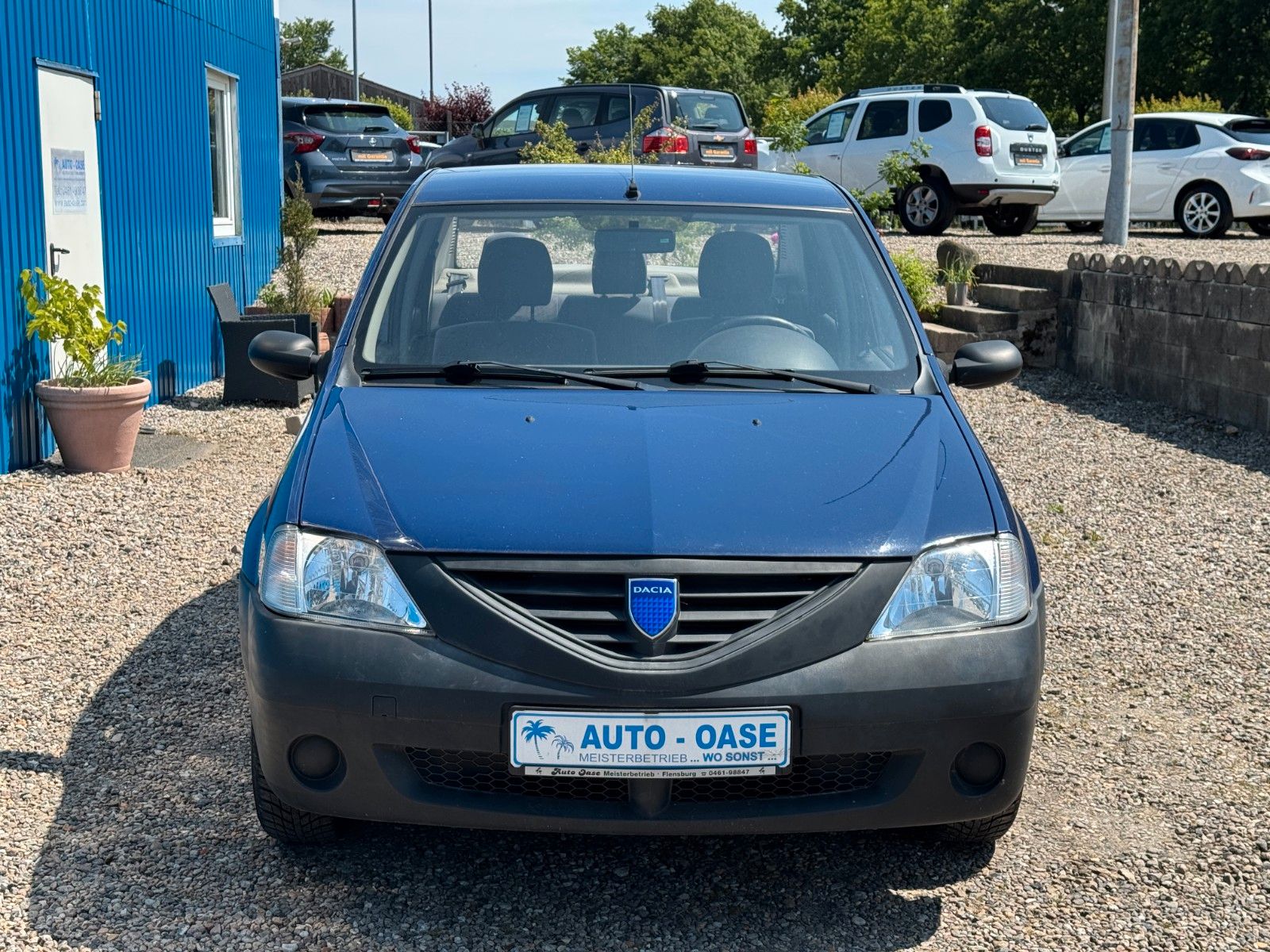 Fahrzeugabbildung Dacia Logan**Basis**AHK** HU&AU NEU**