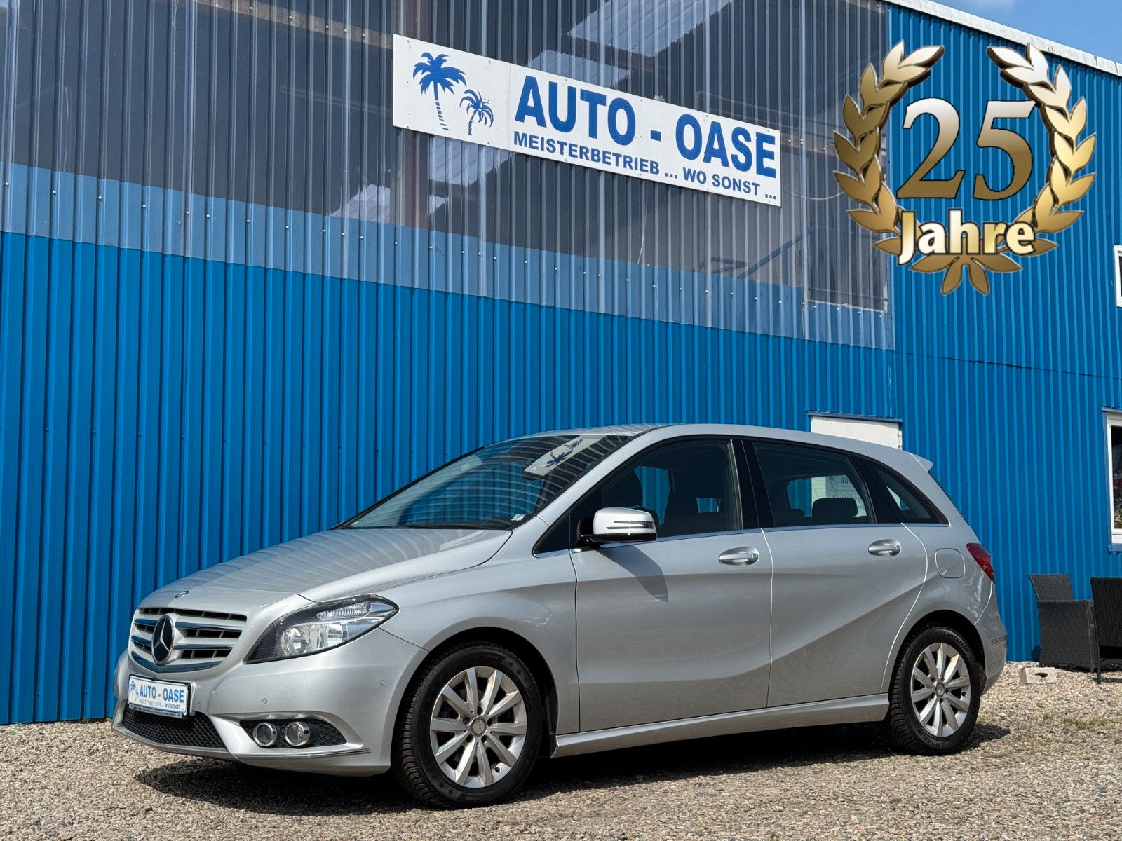 Mercedes-Benz B 180**Sports Tourer**Automatik**AHK**Temp**