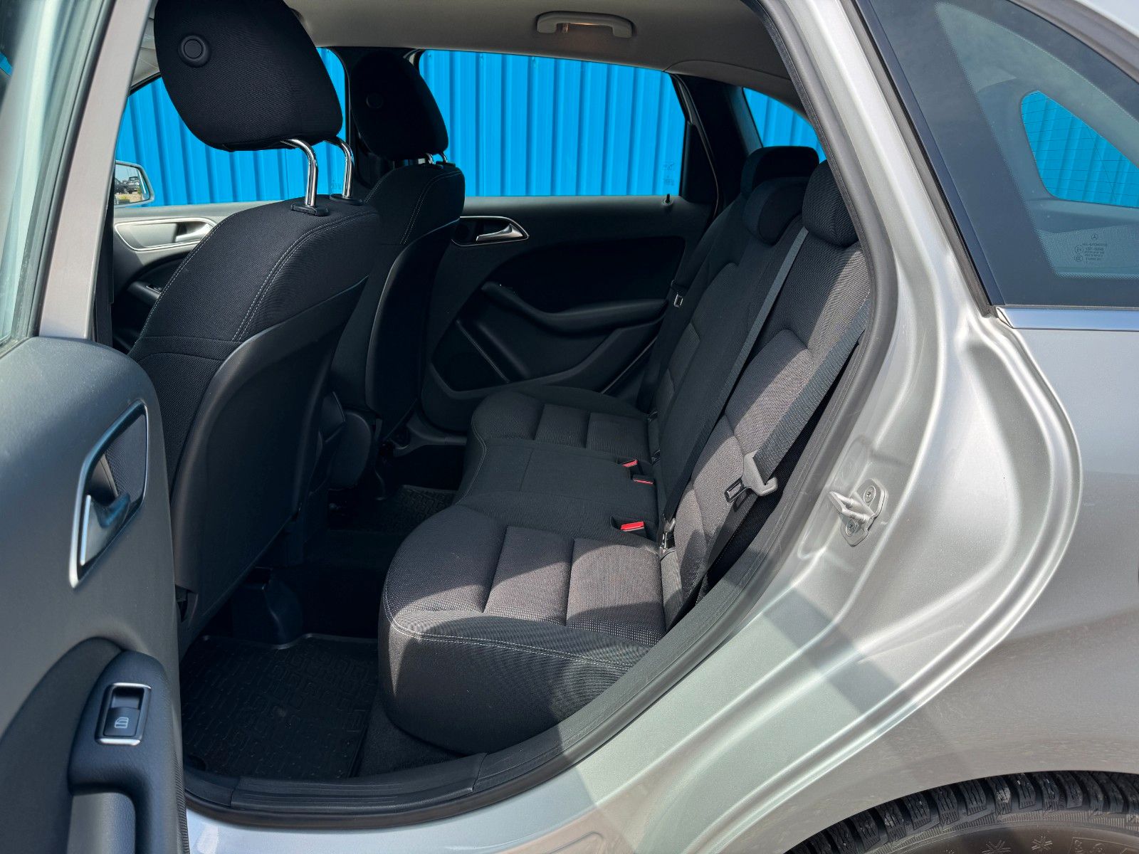 Fahrzeugabbildung Mercedes-Benz B 180**Sports Tourer**Automatik**AHK**Temp**