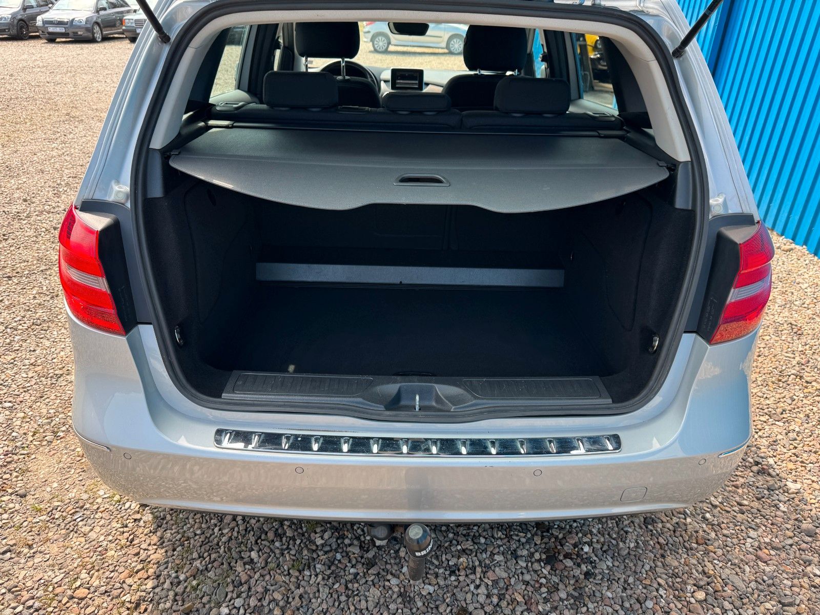 Fahrzeugabbildung Mercedes-Benz B 180**Sports Tourer**Automatik**AHK**Temp**