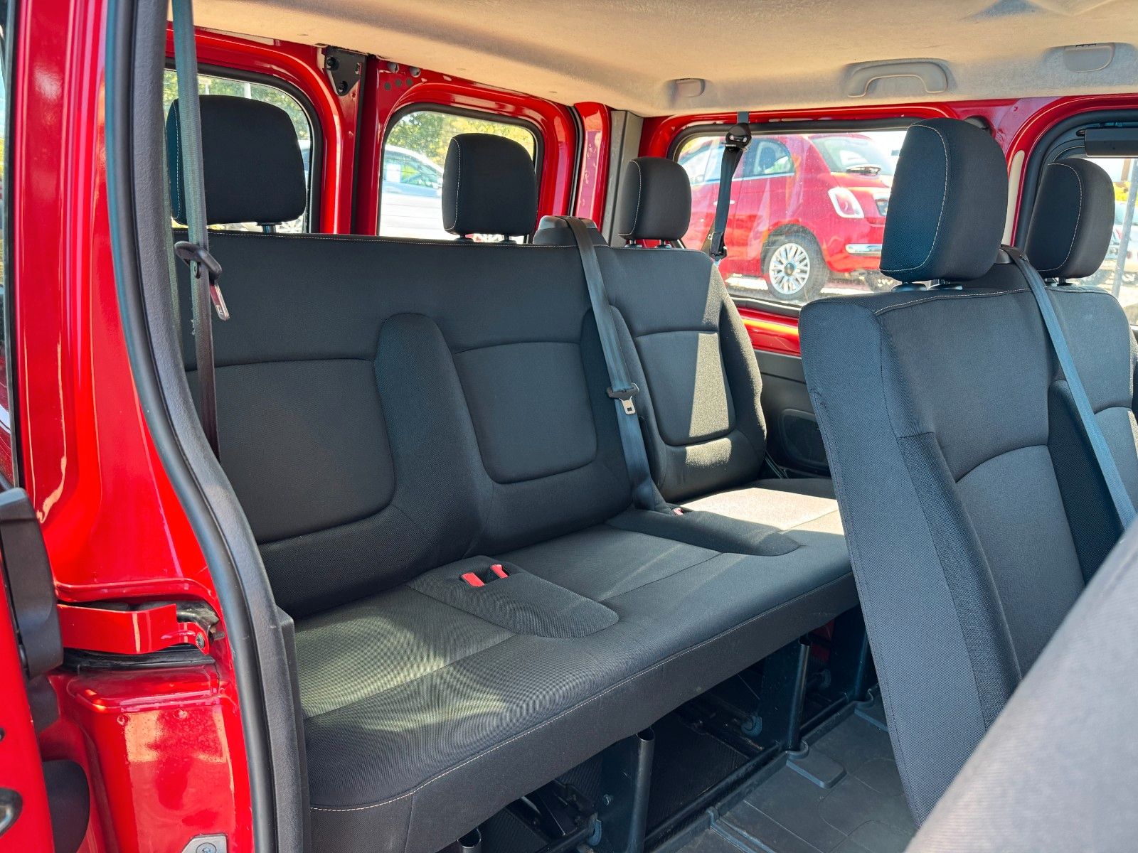 Fahrzeugabbildung Renault Trafic L1H1*Authentique*9 Sitzer*Klima*Standhei*