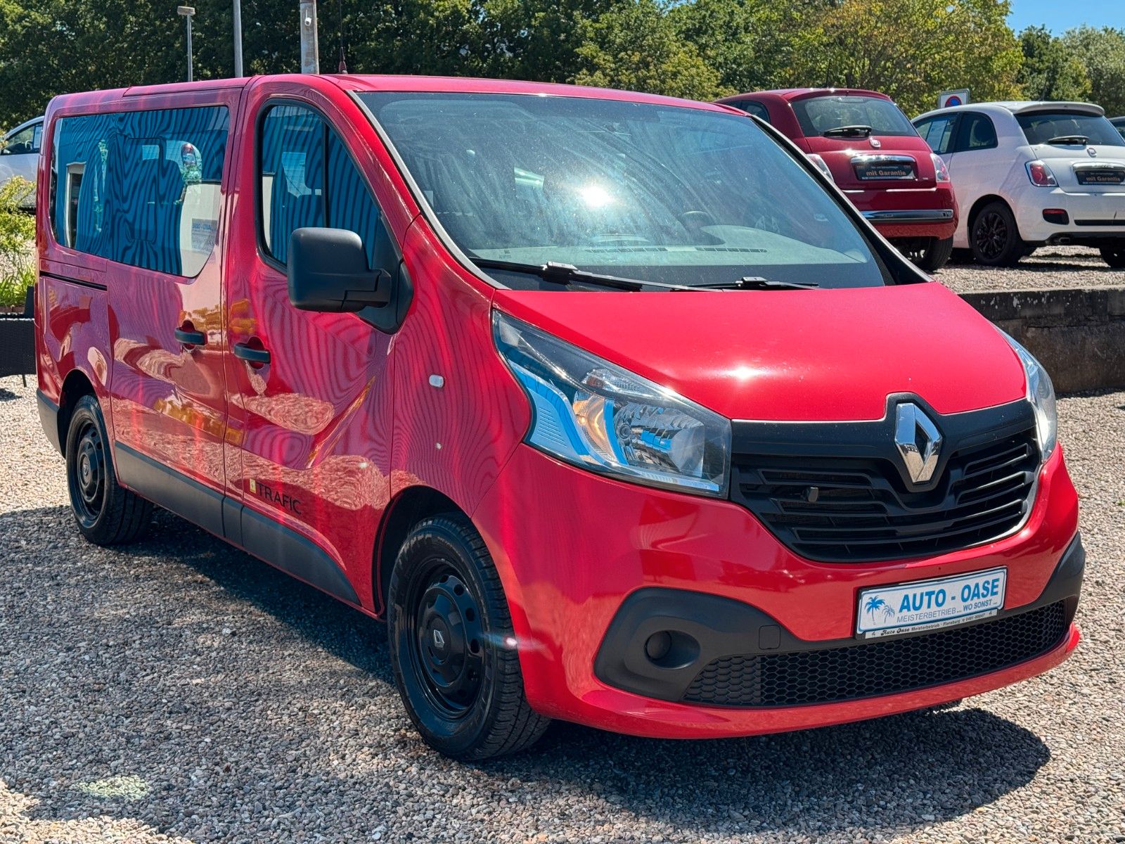 Fahrzeugabbildung Renault Trafic L1H1*Authentique*9 Sitzer*Klima*Standhei*