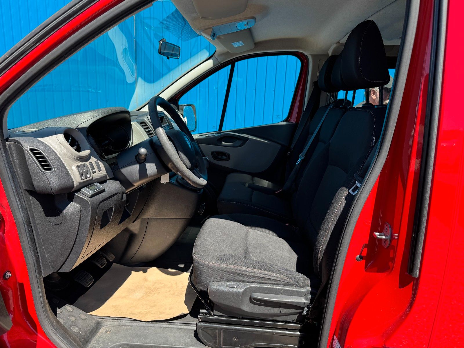 Fahrzeugabbildung Renault Trafic L1H1*Authentique*9 Sitzer*Klima*Standhei*