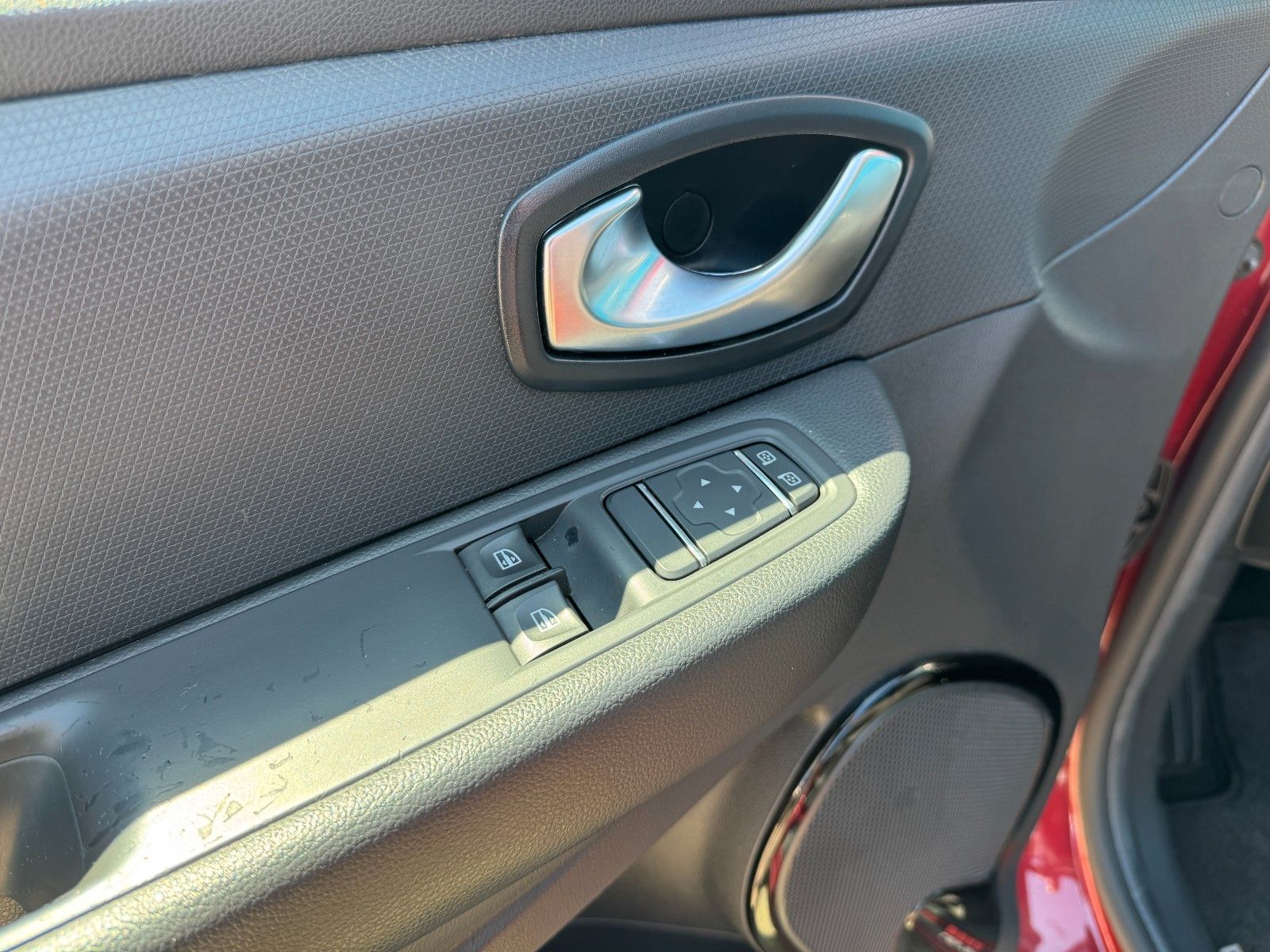 Fahrzeugabbildung Renault Clio IV Grandtour**Limited**Temp*Klima**EURO 6**