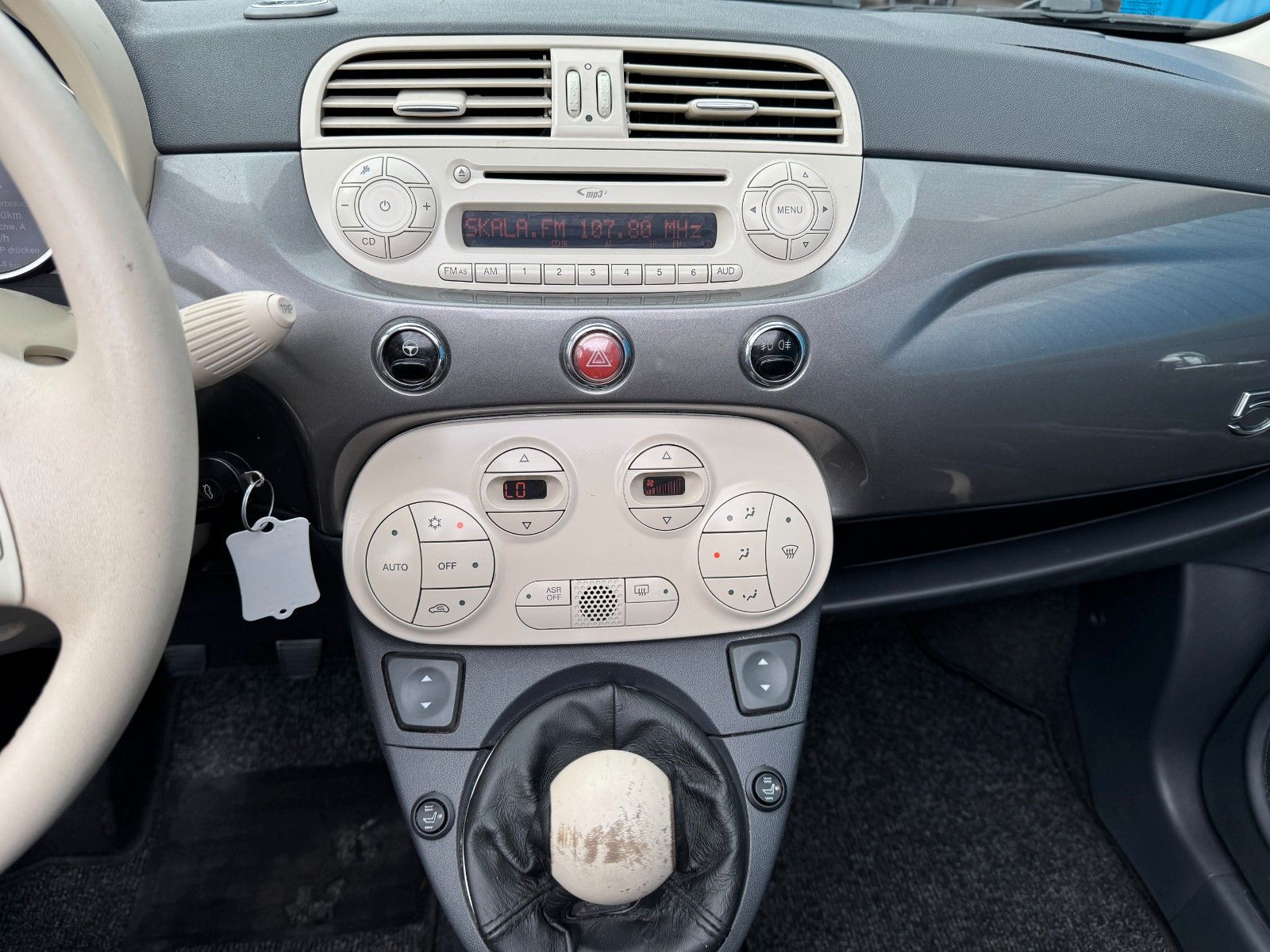 Fahrzeugabbildung Fiat 500C**Cult**Faltdach**Leder**Klima**Digital**