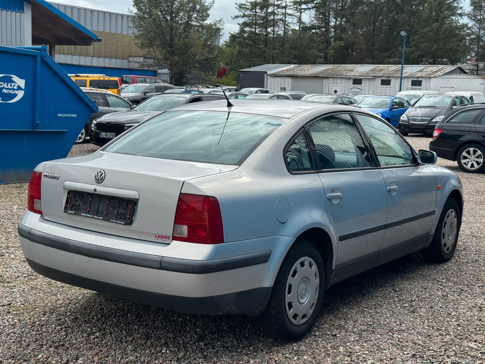 Fahrzeugabbildung Volkswagen Passat Limousine 1,6**Klima**1.Hand**115TKM**