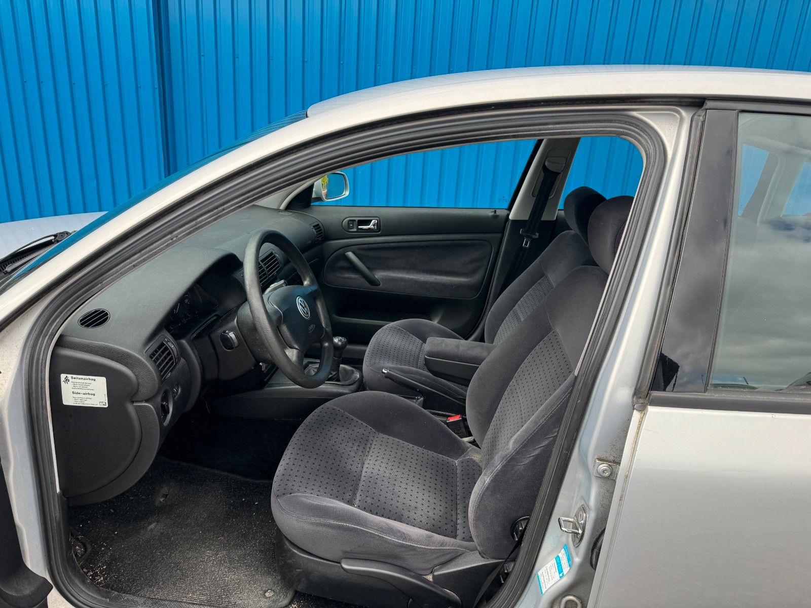 Fahrzeugabbildung Volkswagen Passat Limousine 1,6**Klima**1.Hand**115TKM**