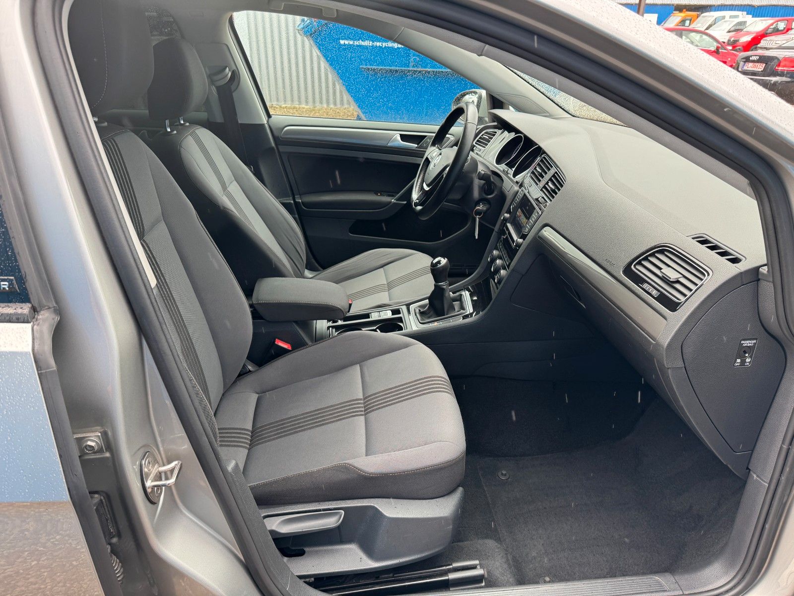 Fahrzeugabbildung Volkswagen Golf VII Variant**Allstar**AHK**Temp**SHZ**