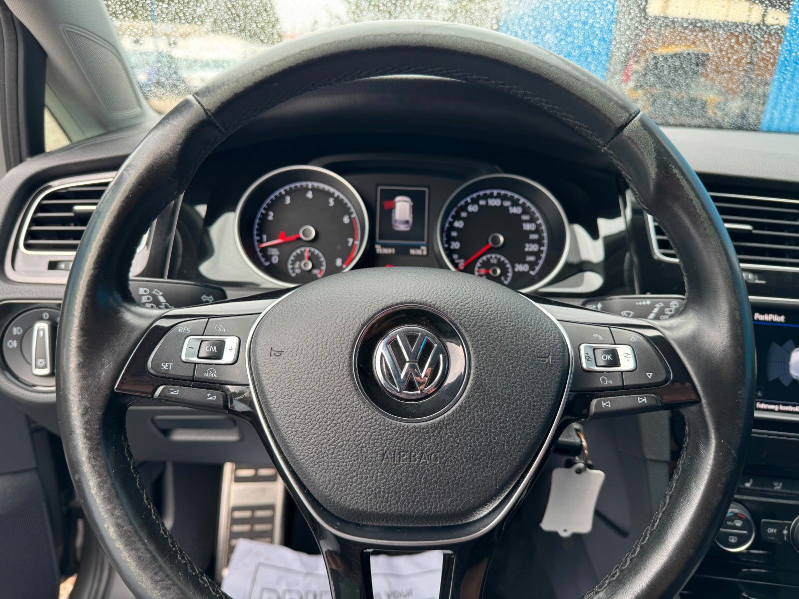 Fahrzeugabbildung Volkswagen Golf VII Variant**Allstar**AHK**Temp**SHZ**