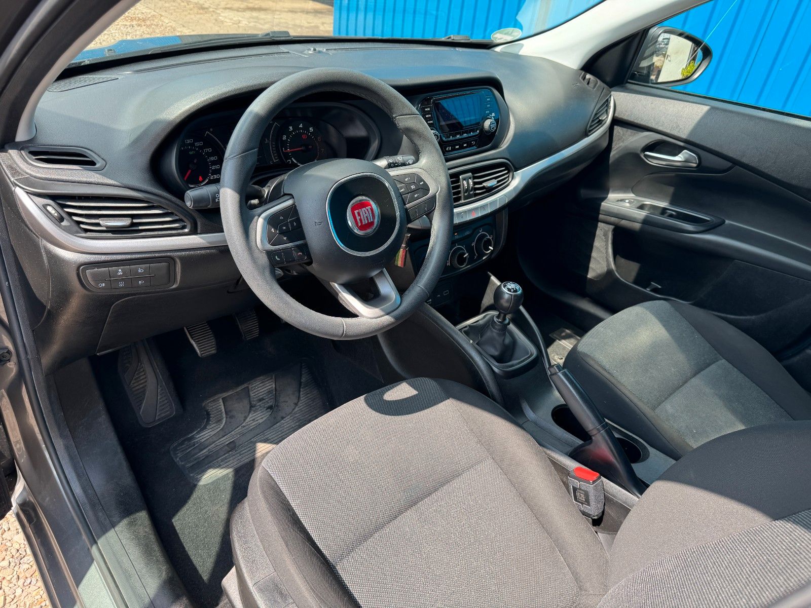 Fahrzeugabbildung Fiat Tipo Kombi**Pop**Klima**Tempomat**