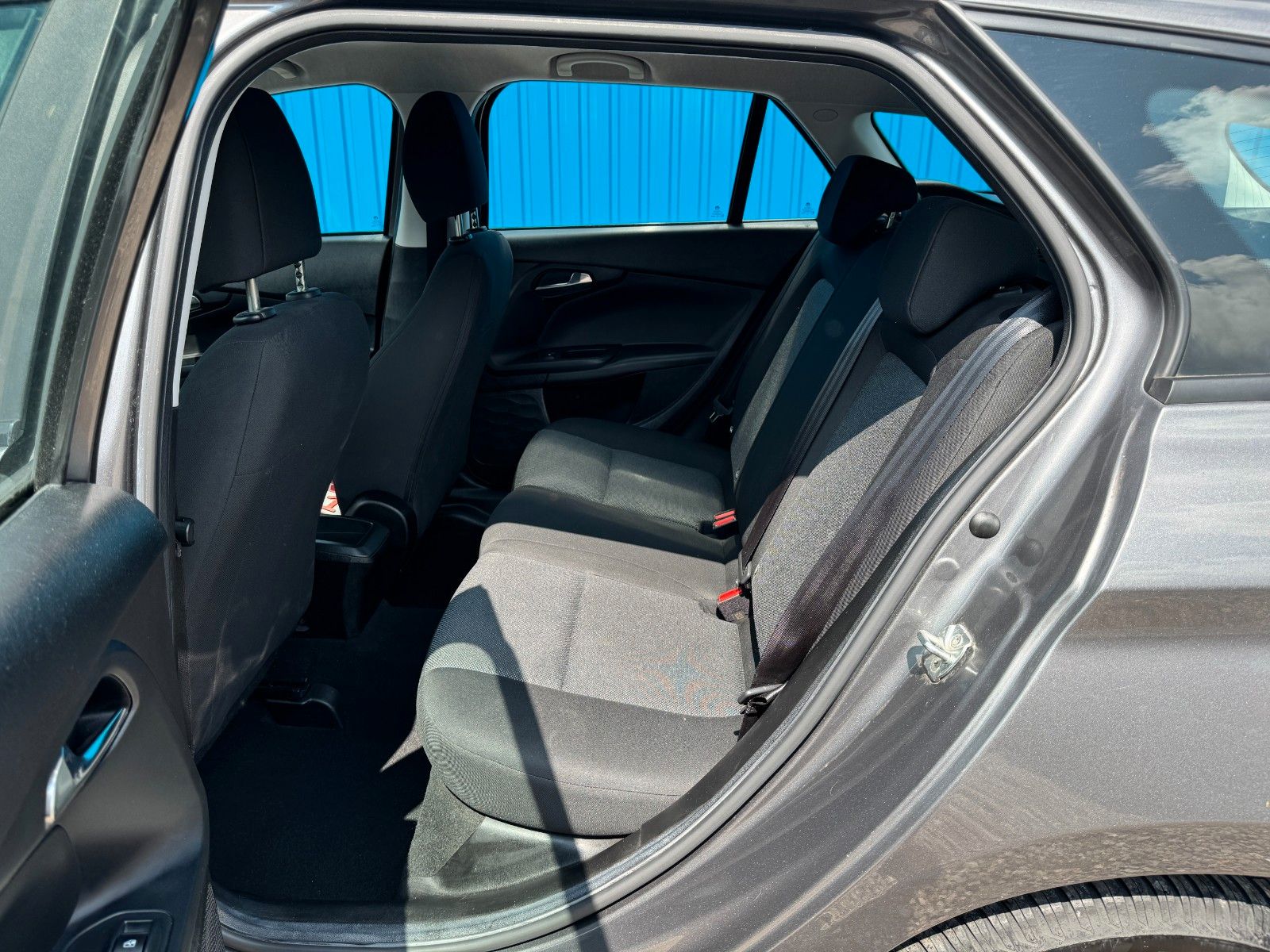 Fahrzeugabbildung Fiat Tipo Kombi**Pop**Klima**Tempomat**