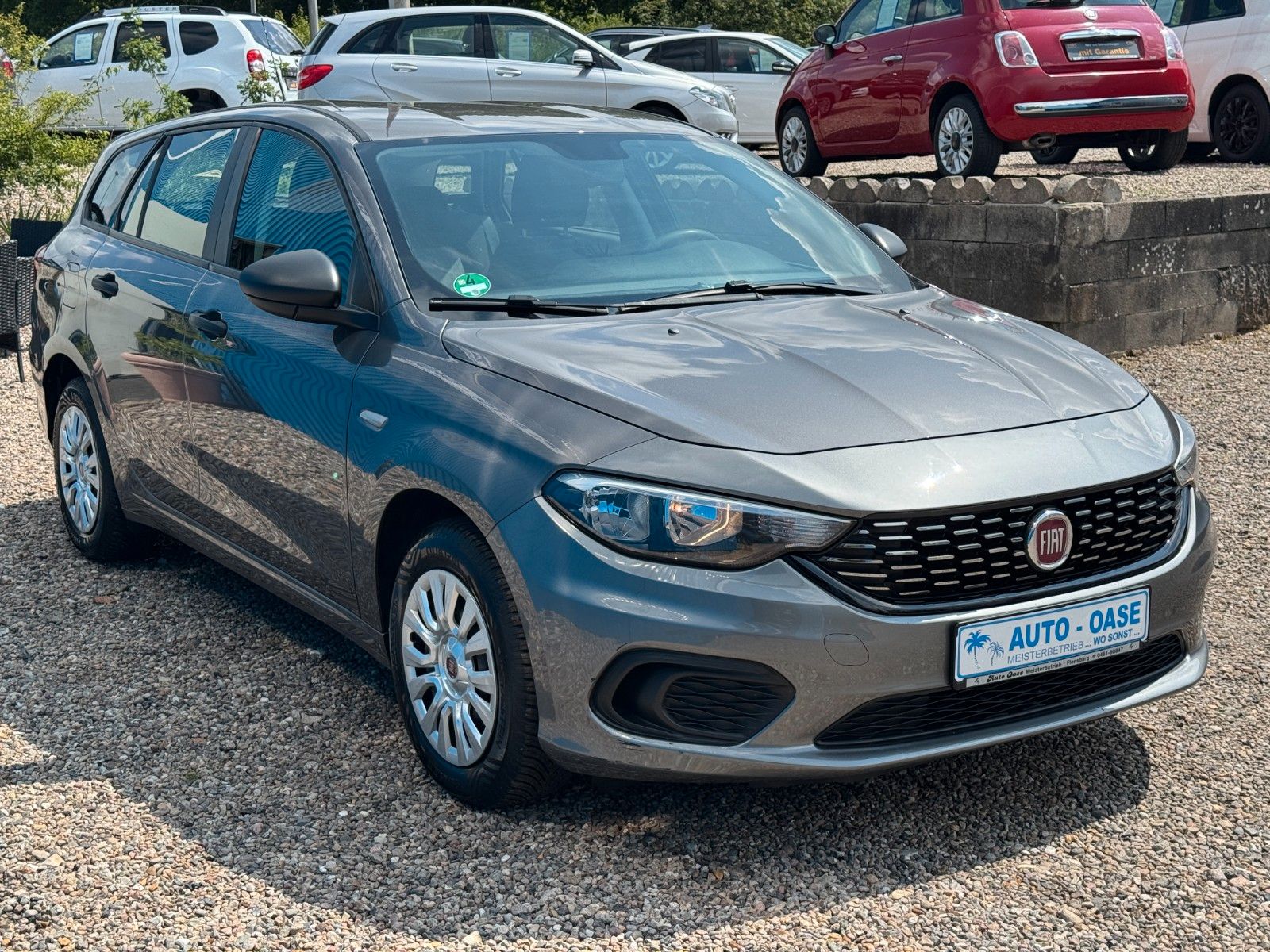 Fahrzeugabbildung Fiat Tipo Kombi**Pop**Klima**Tempomat**