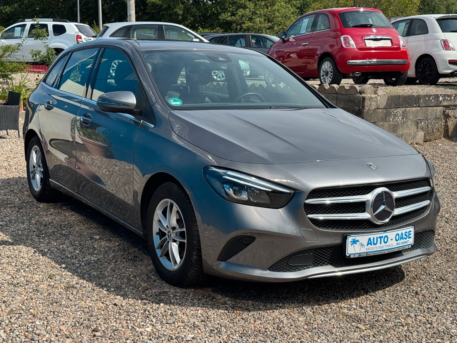 Fahrzeugabbildung Mercedes-Benz B 180**Automatik**62 TKM**AHK**LED**Digital**