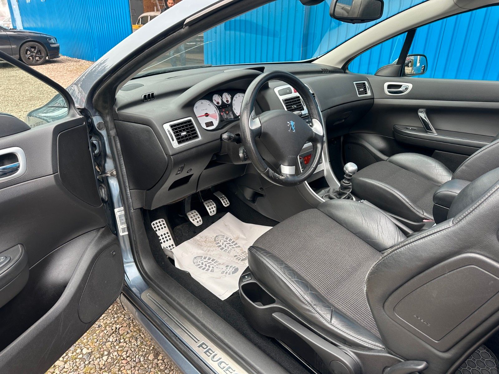 Fahrzeugabbildung Peugeot 307 CC Cabrio-Coupe JBL *AHK*ALLWETTER*KLIMA