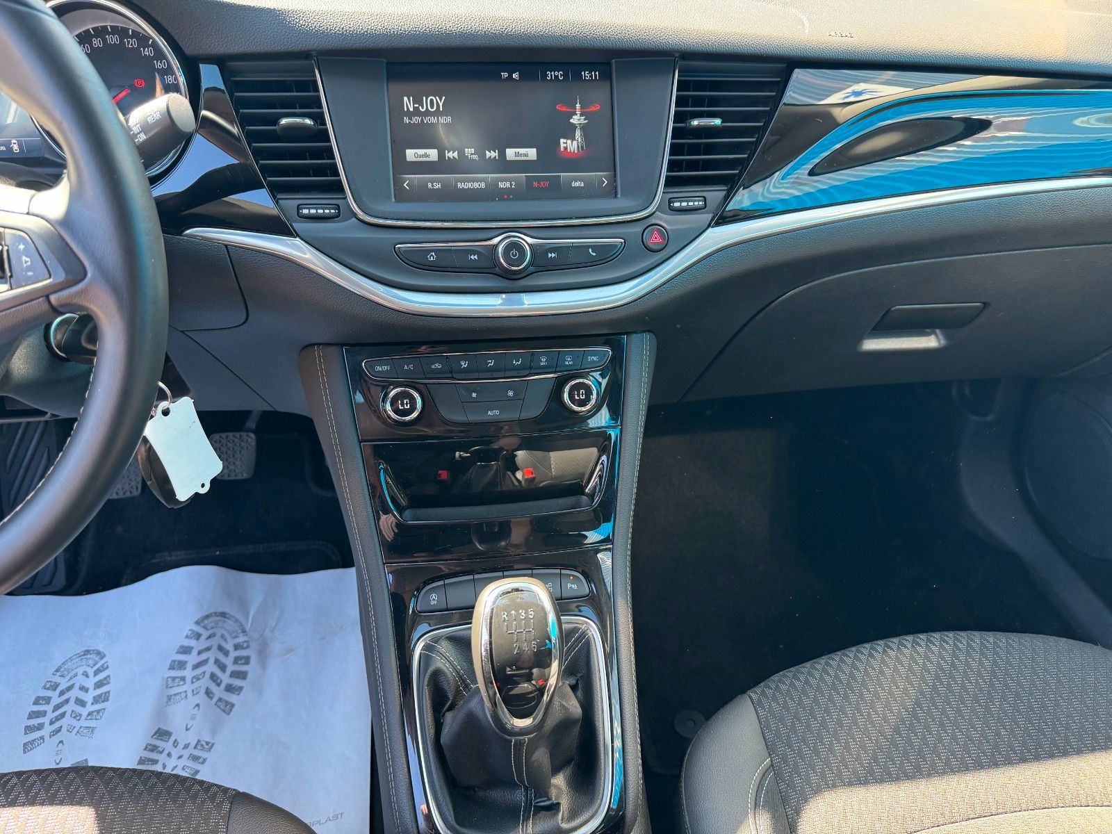 Fahrzeugabbildung Opel Astra K Sports Tourer Innovation*AHK*LED*STANDHZ