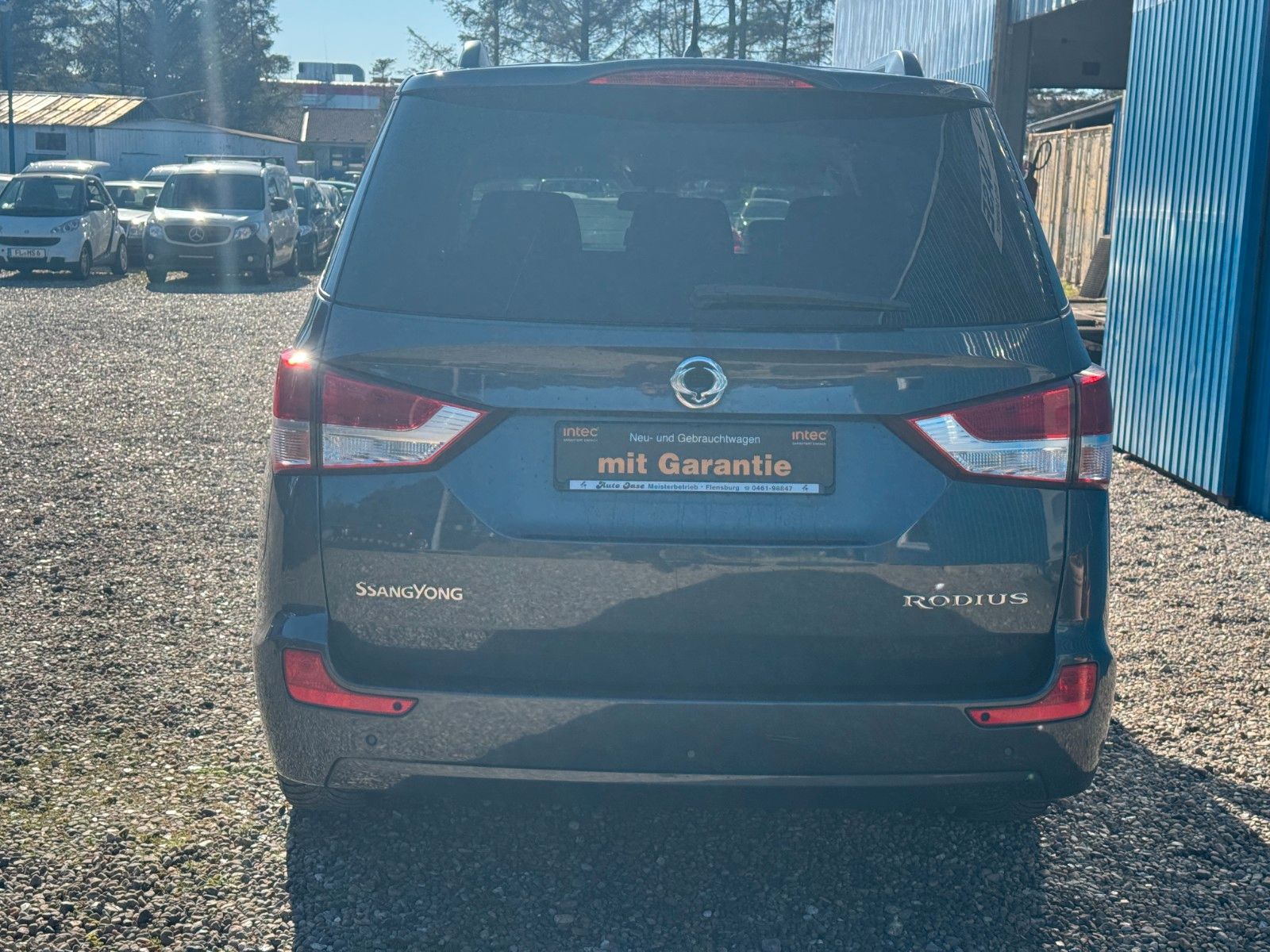 Fahrzeugabbildung Ssangyong Rodius Turismo 2WD**7 SITZER**Klima**LEDER**