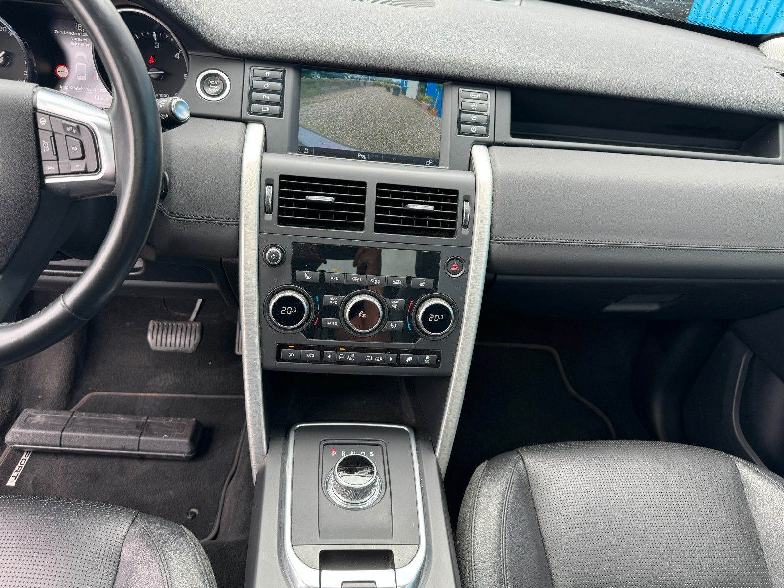 Fahrzeugabbildung Land Rover Discovery Sport HSE**7 SITZER**AHK**