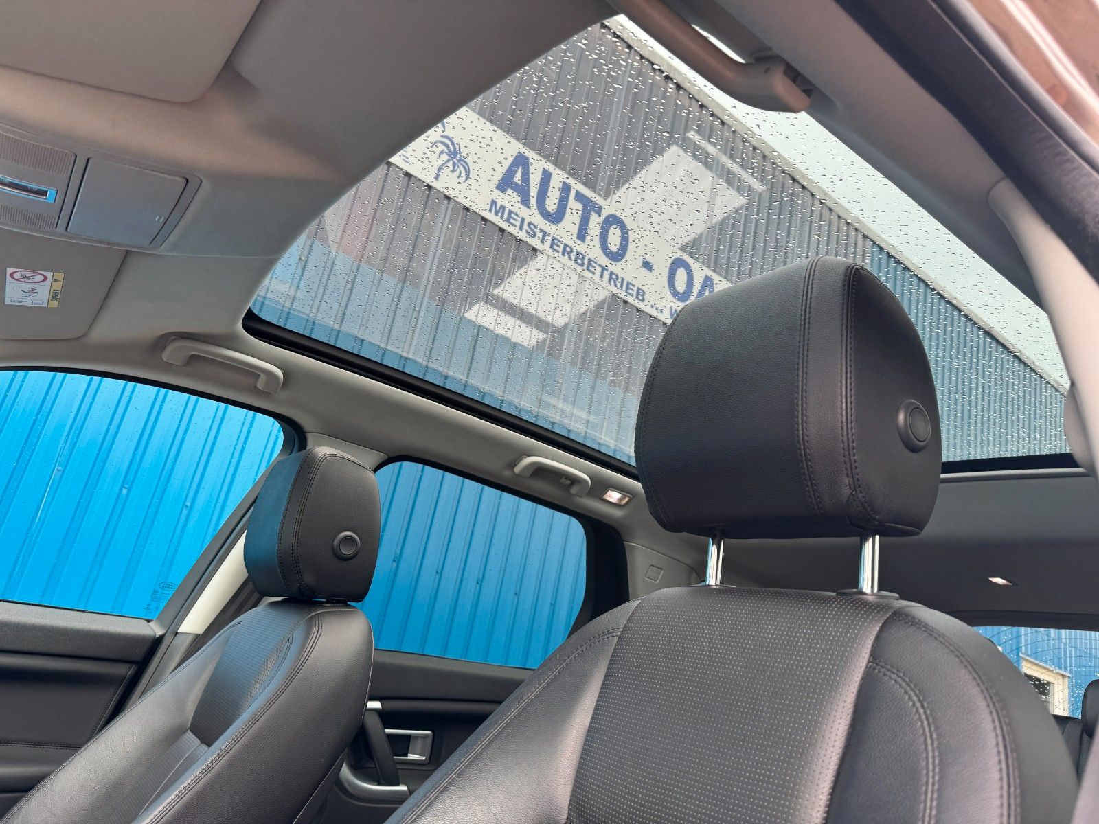 Fahrzeugabbildung Land Rover Discovery Sport HSE**7 SITZER**AHK**
