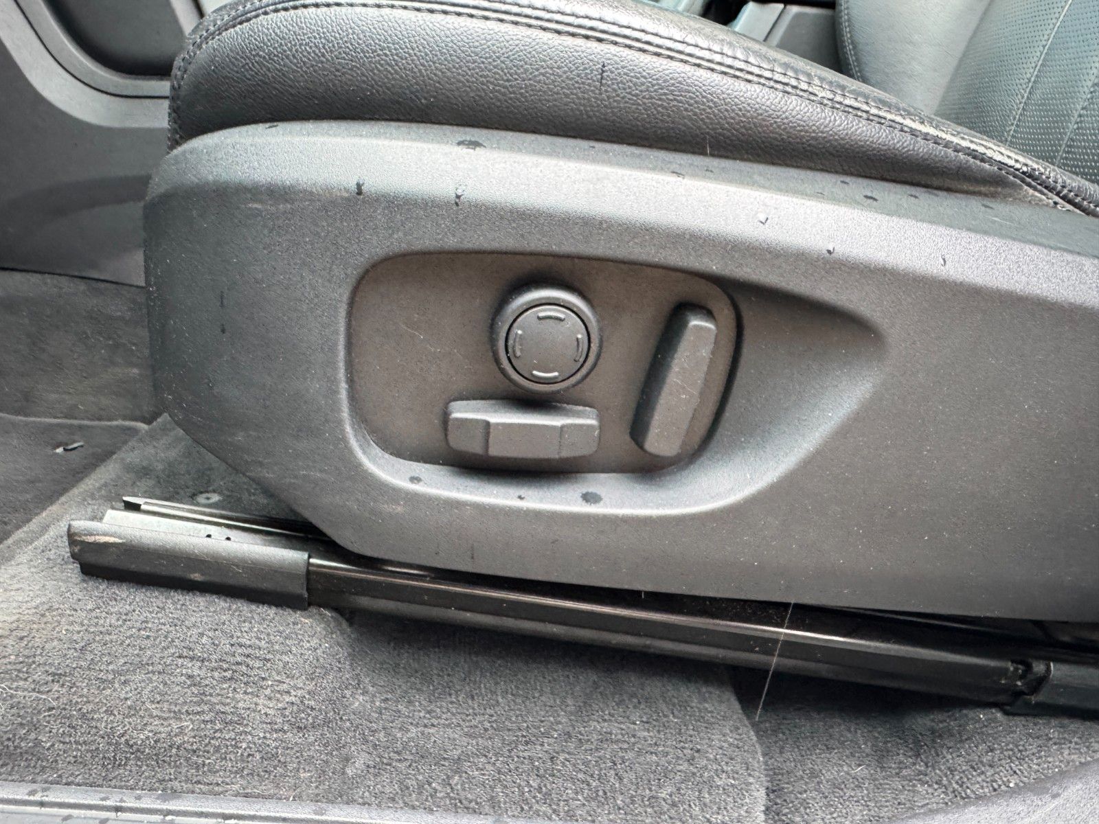 Fahrzeugabbildung Land Rover Discovery Sport HSE**7 SITZER**AHK**