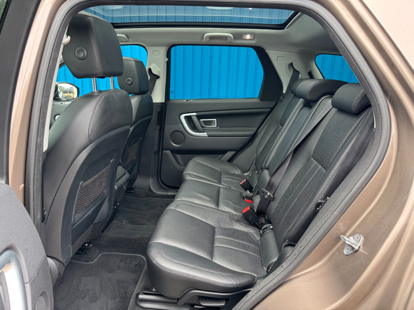 Fahrzeugabbildung Land Rover Discovery Sport HSE**7 SITZER**AHK**